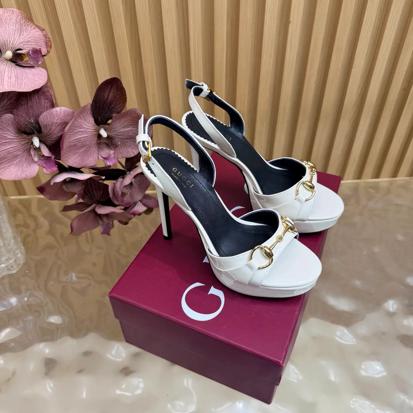 Босоножки Женские Gucci 17448813