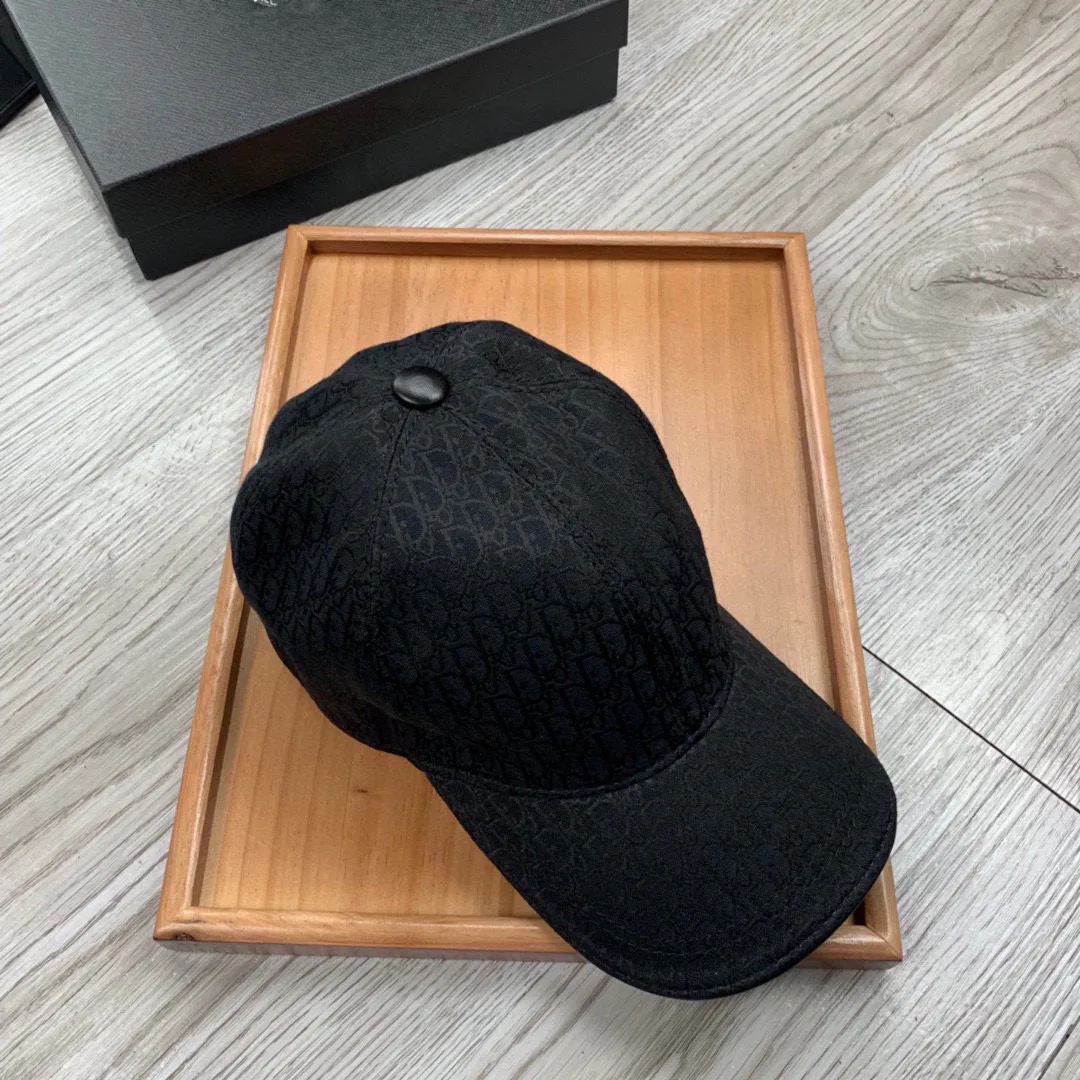 Головные Уборы Christian Dior 12882069