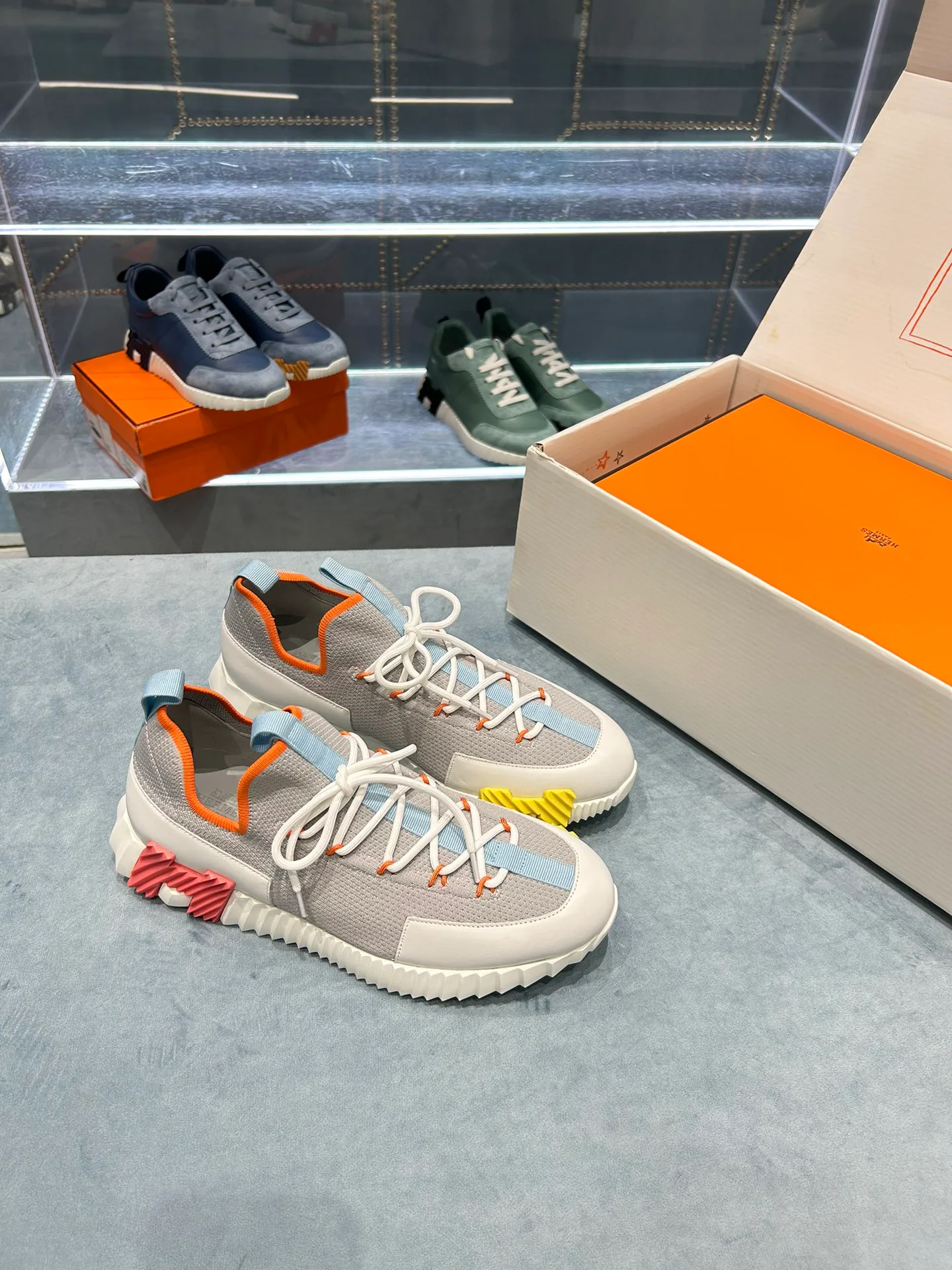 Кроссовки Женские Hermes 347711