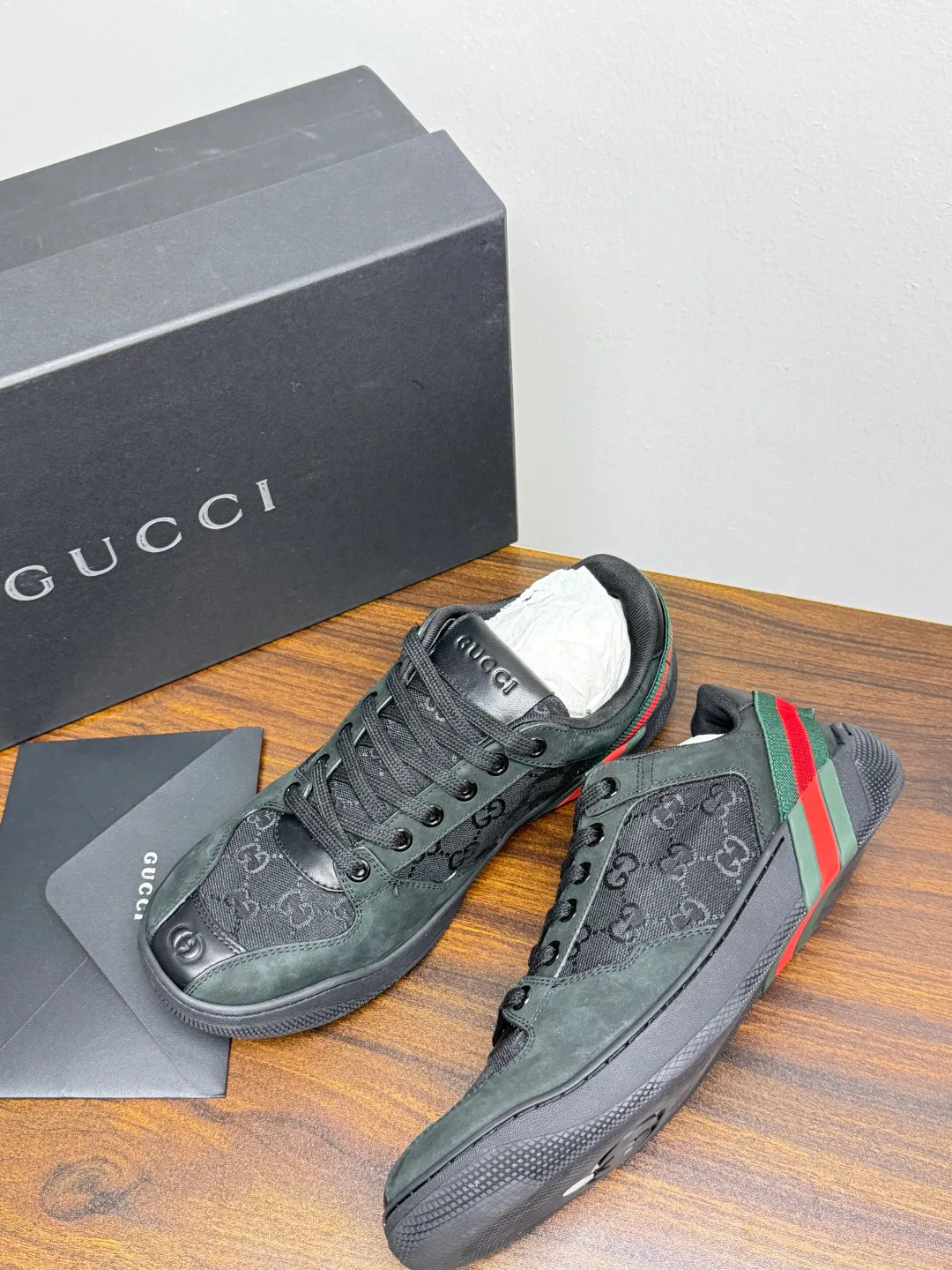Кроссовки Женские Gucci 18961383