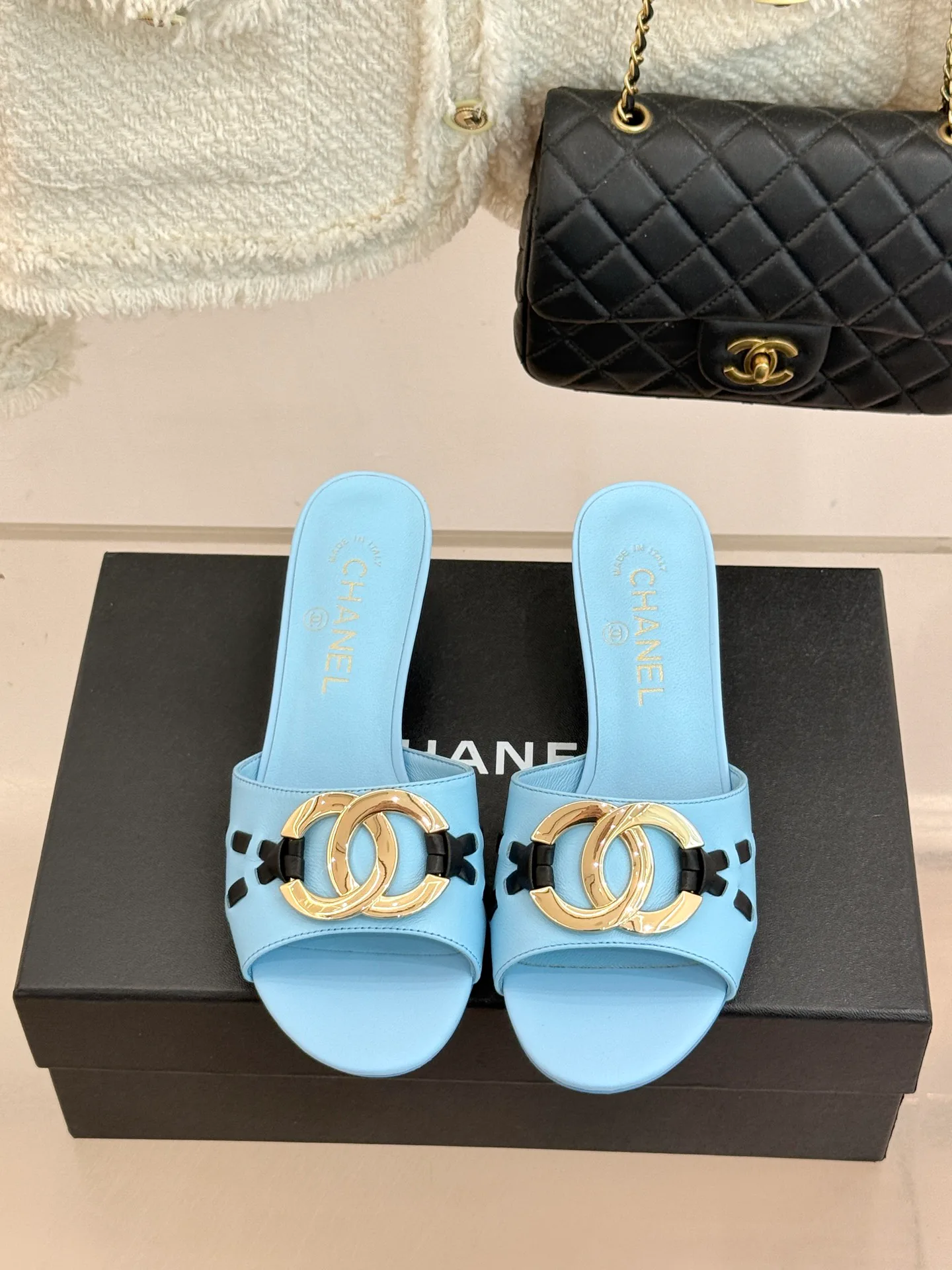 Босоножки Женские Chanel 16932253