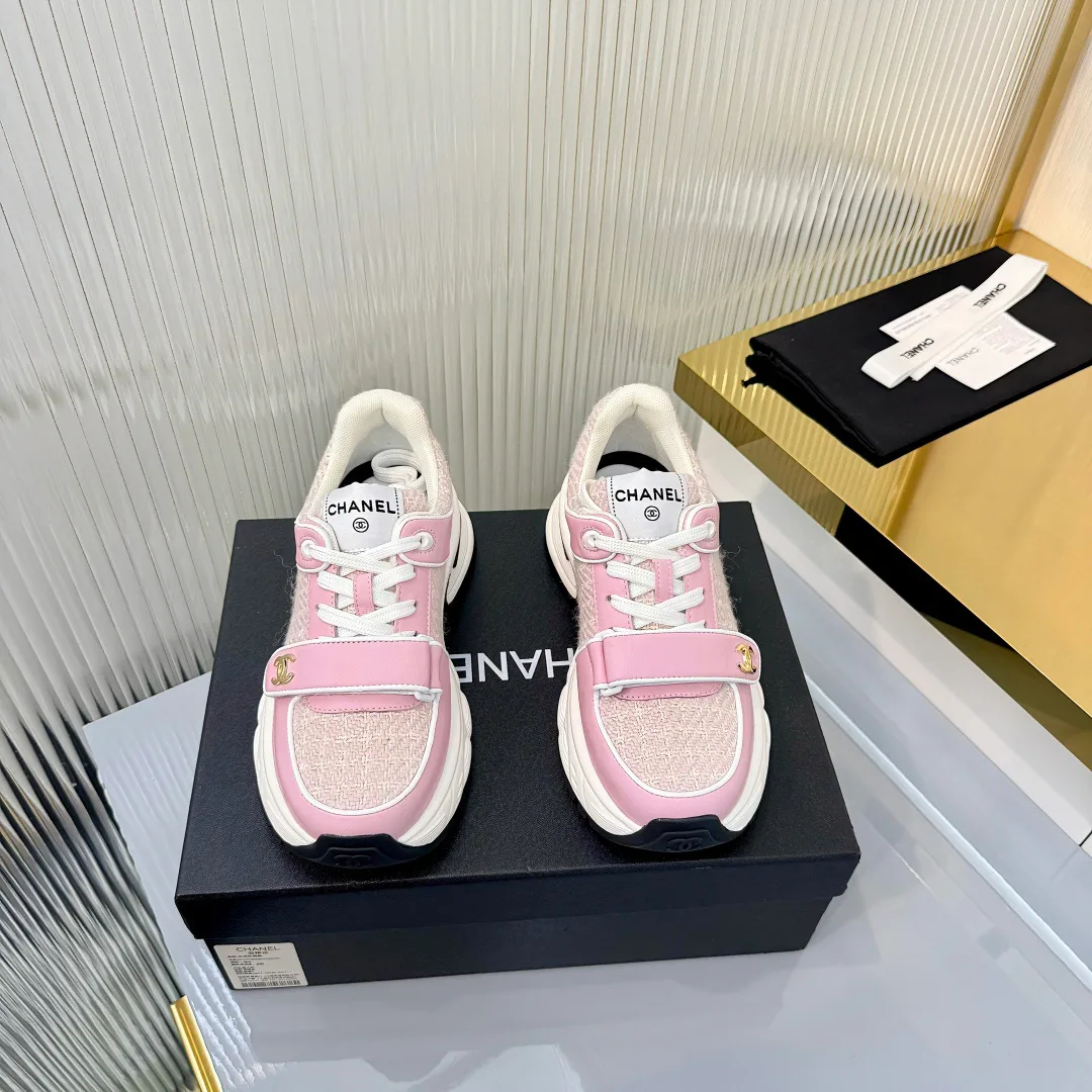 Кроссовки Женские Chanel 11605953