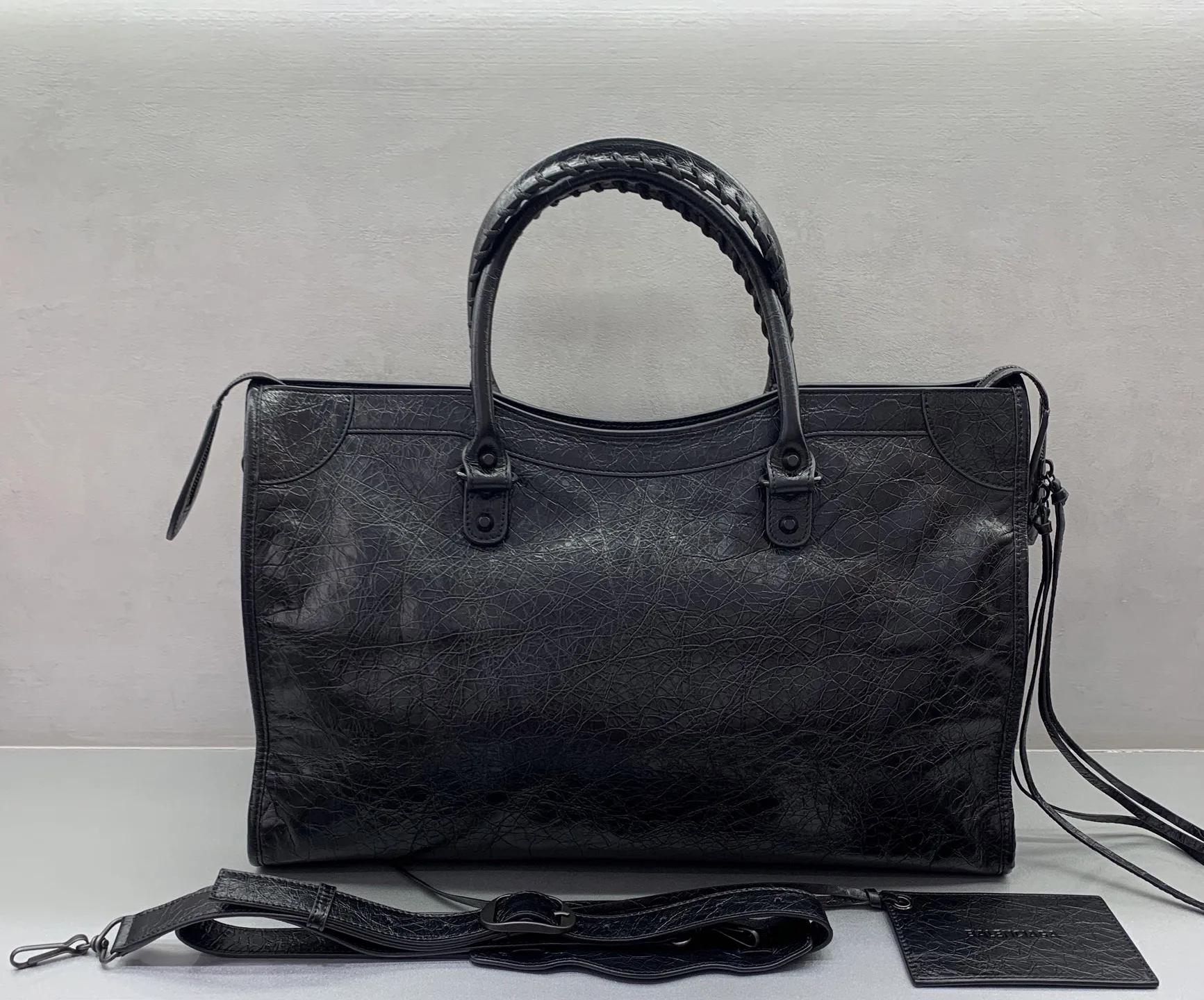 Классические Сумки Женские Balenciaga 18136372