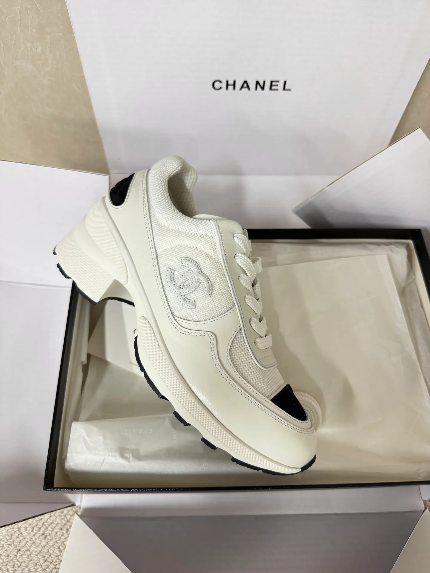 Кроссовки Женские Chanel 1584011