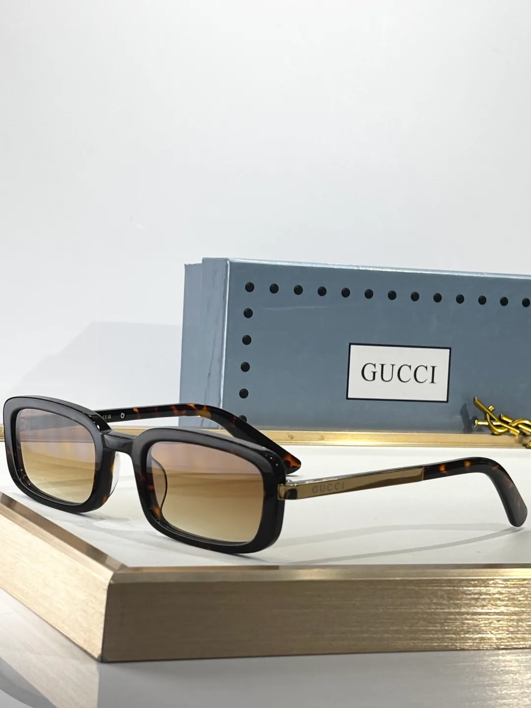 Очки Gucci 954308