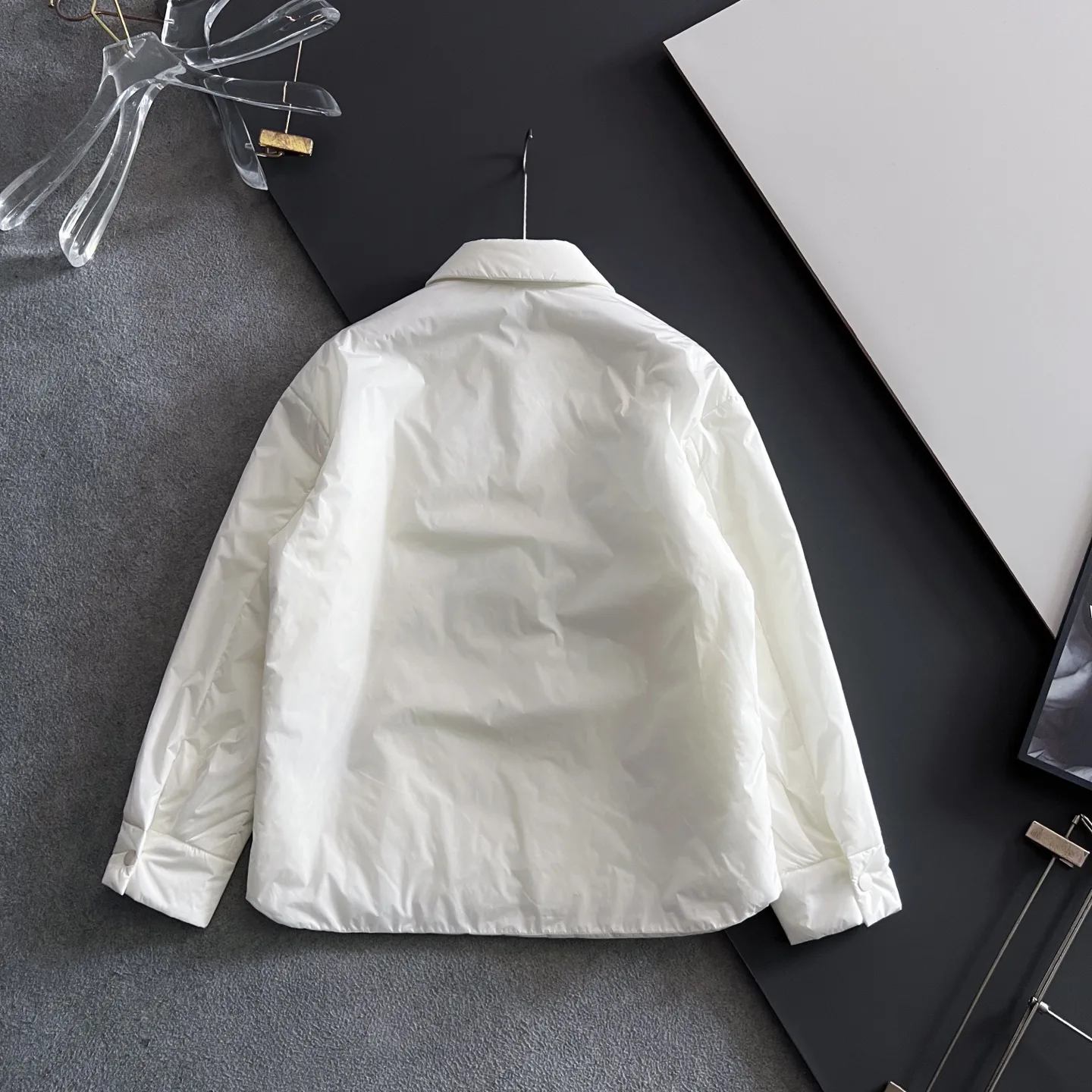 Куртки И Пуховики Женские Prada 164692