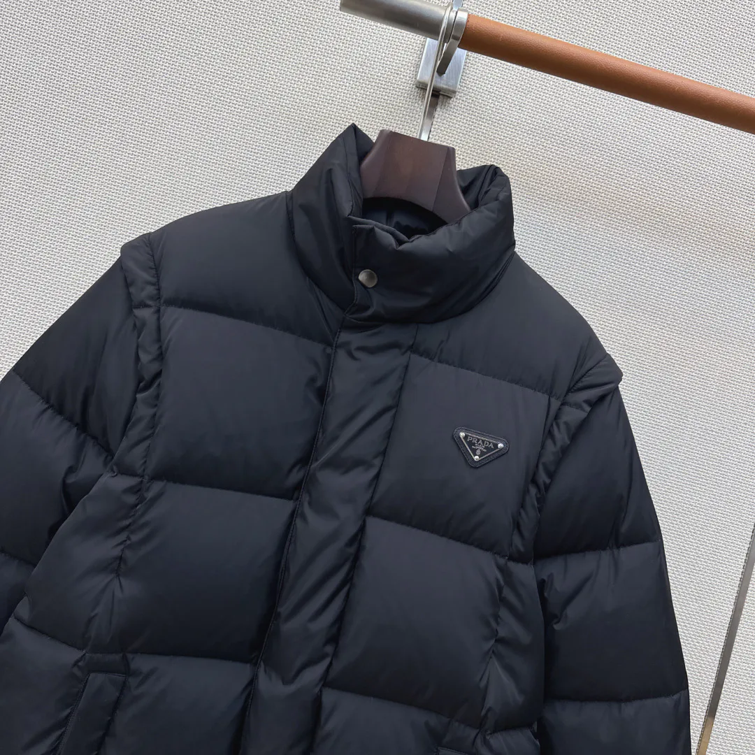 Куртки И Пуховики Женские Prada 18348218