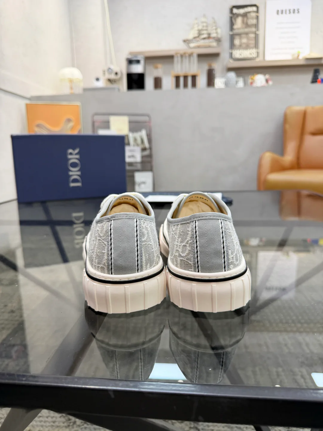 Кроссовки Мужские Christian Dior 18346427