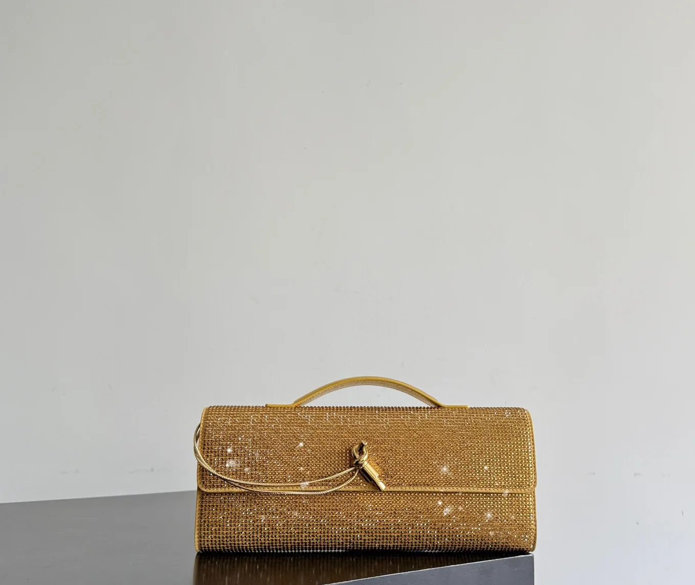 Клатчи Женские Bottega Veneta 12215383