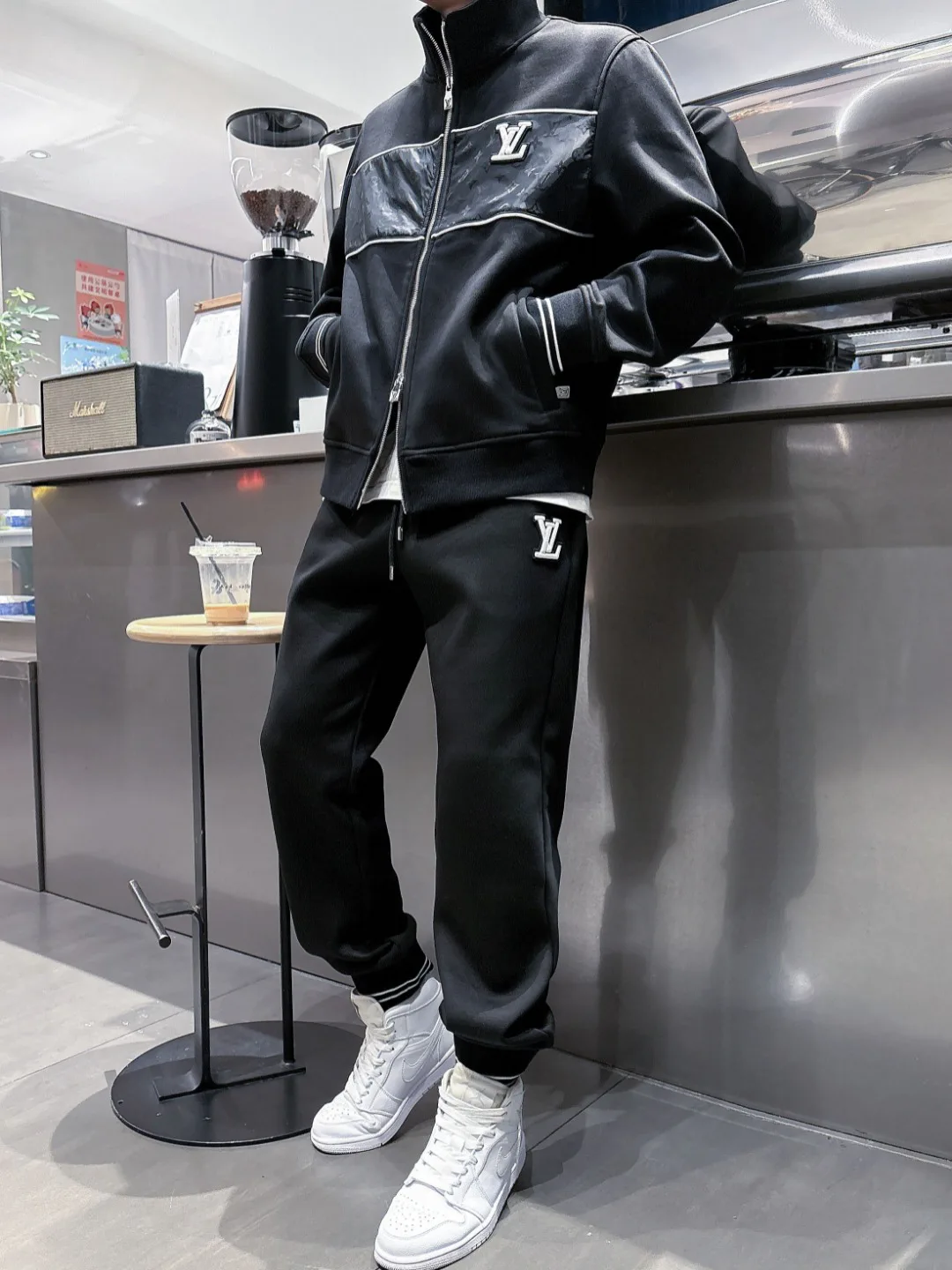 Костюмы Мужские Louis Vuitton 1686