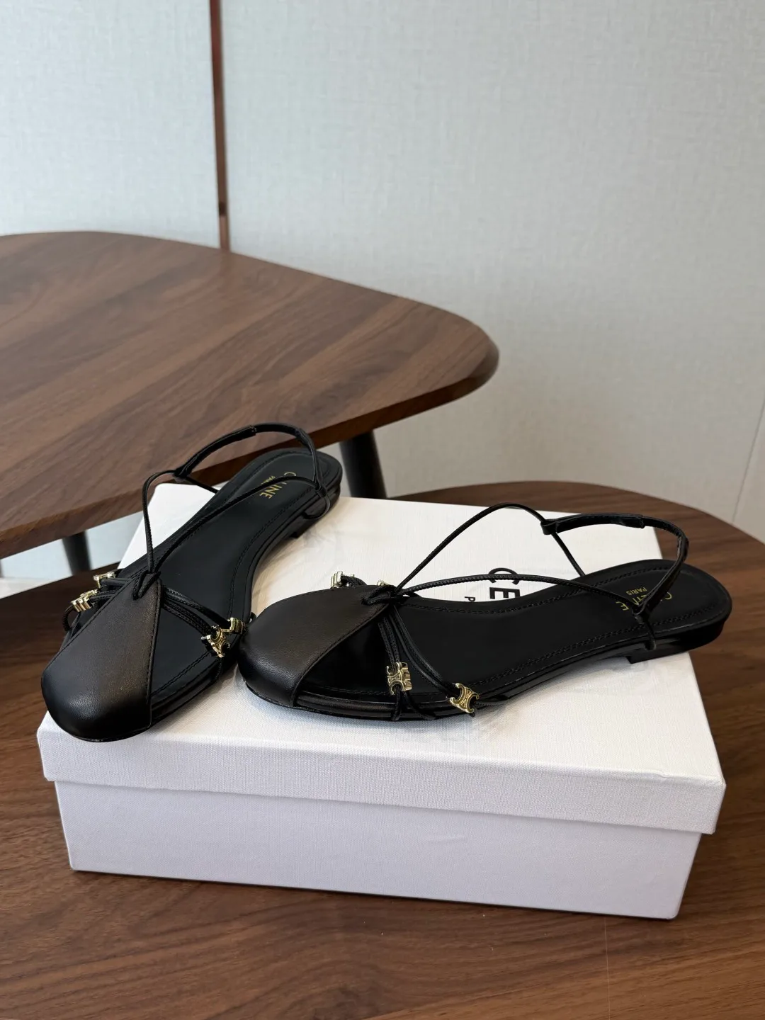 Босоножки Женские Celine 17908939