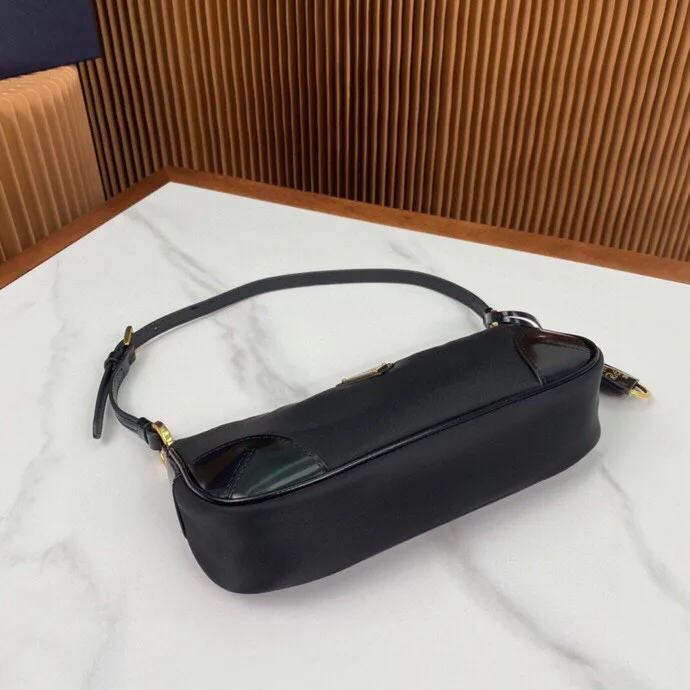 Сумки На Ремне Женские Prada 6552
