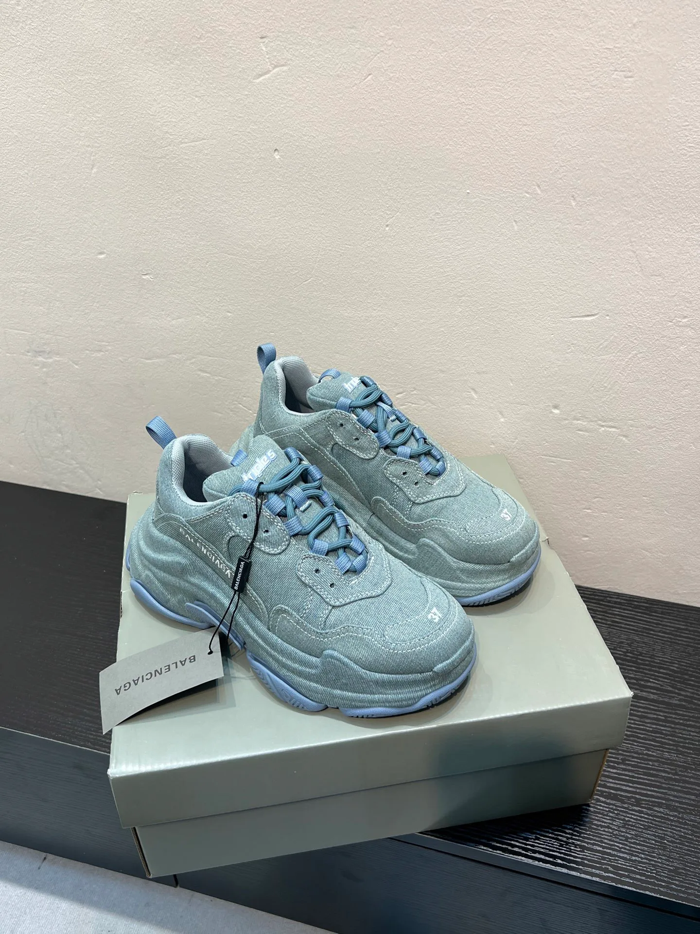 Кроссовки Женские Balenciaga 4832846