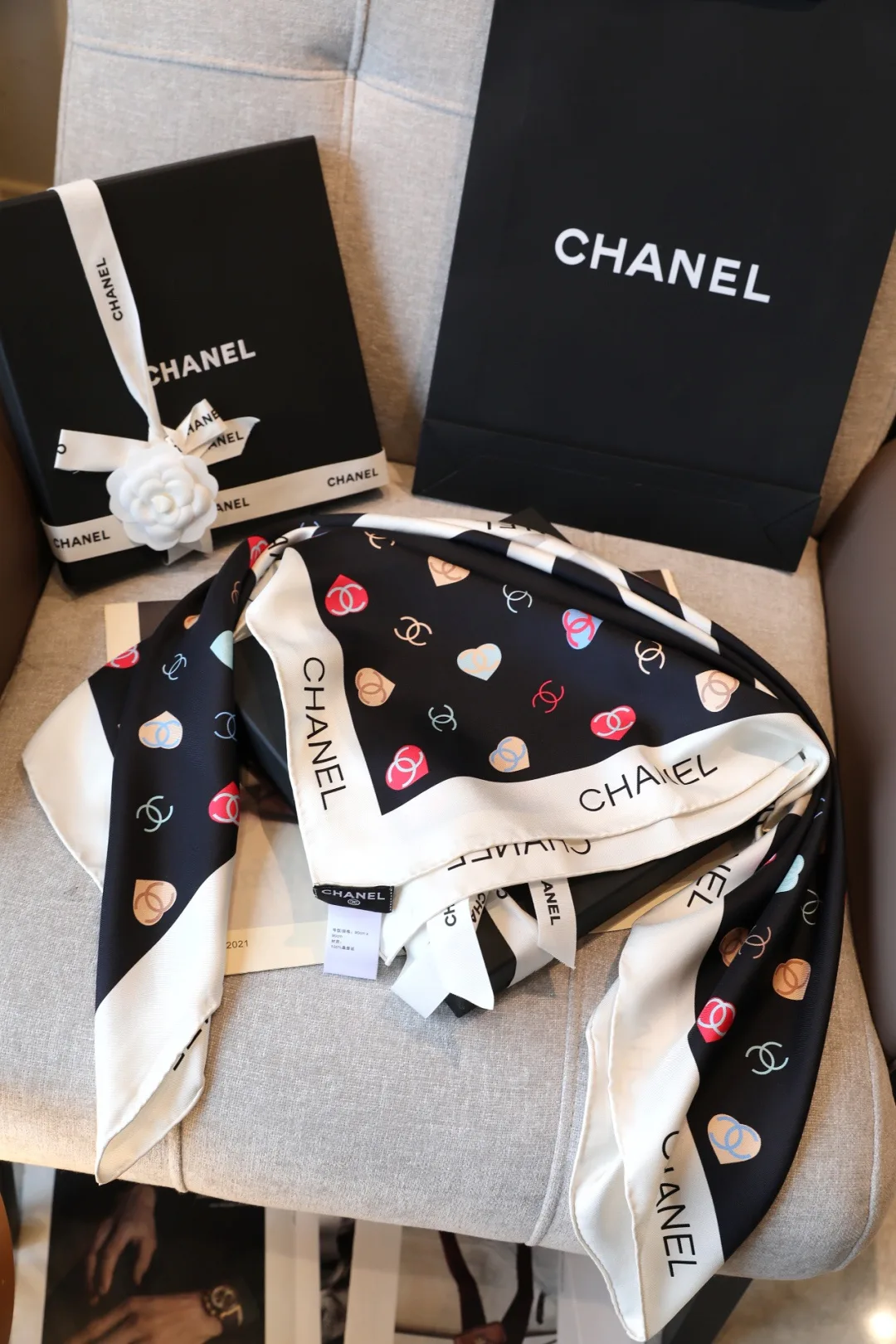 Шарфы Chanel 13449373