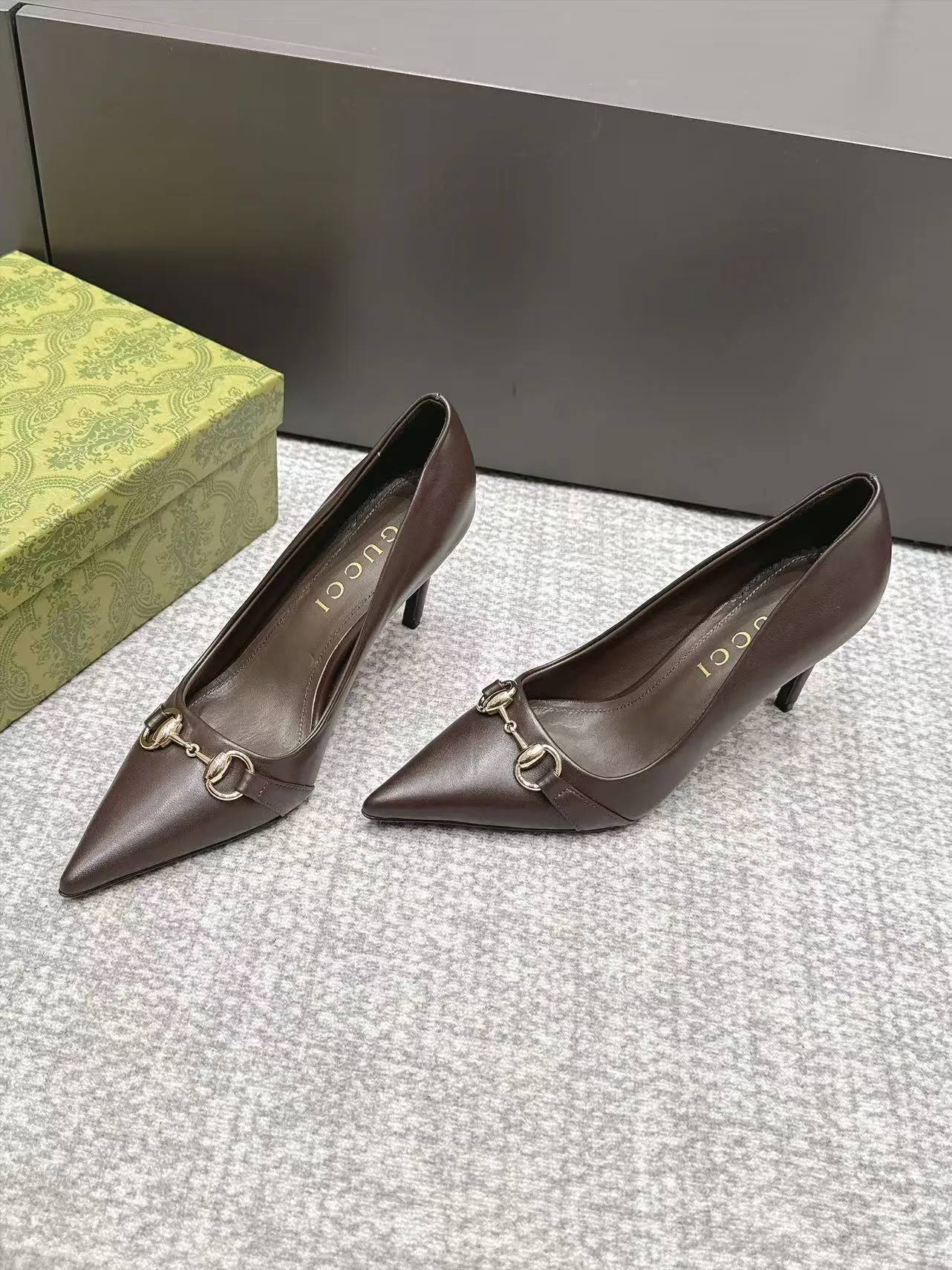 Туфли Женские Gucci 18765532