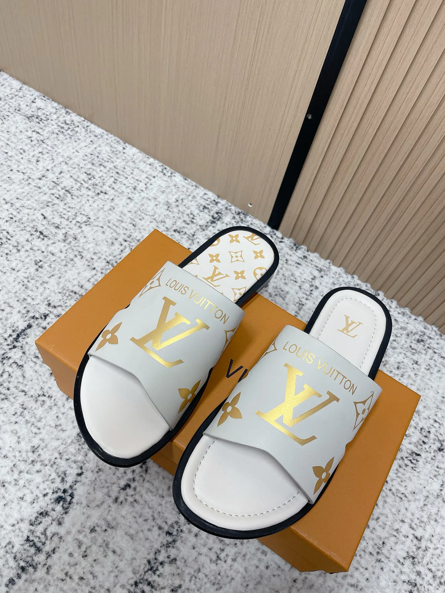 Сандалии Мужские Louis Vuitton 12785776