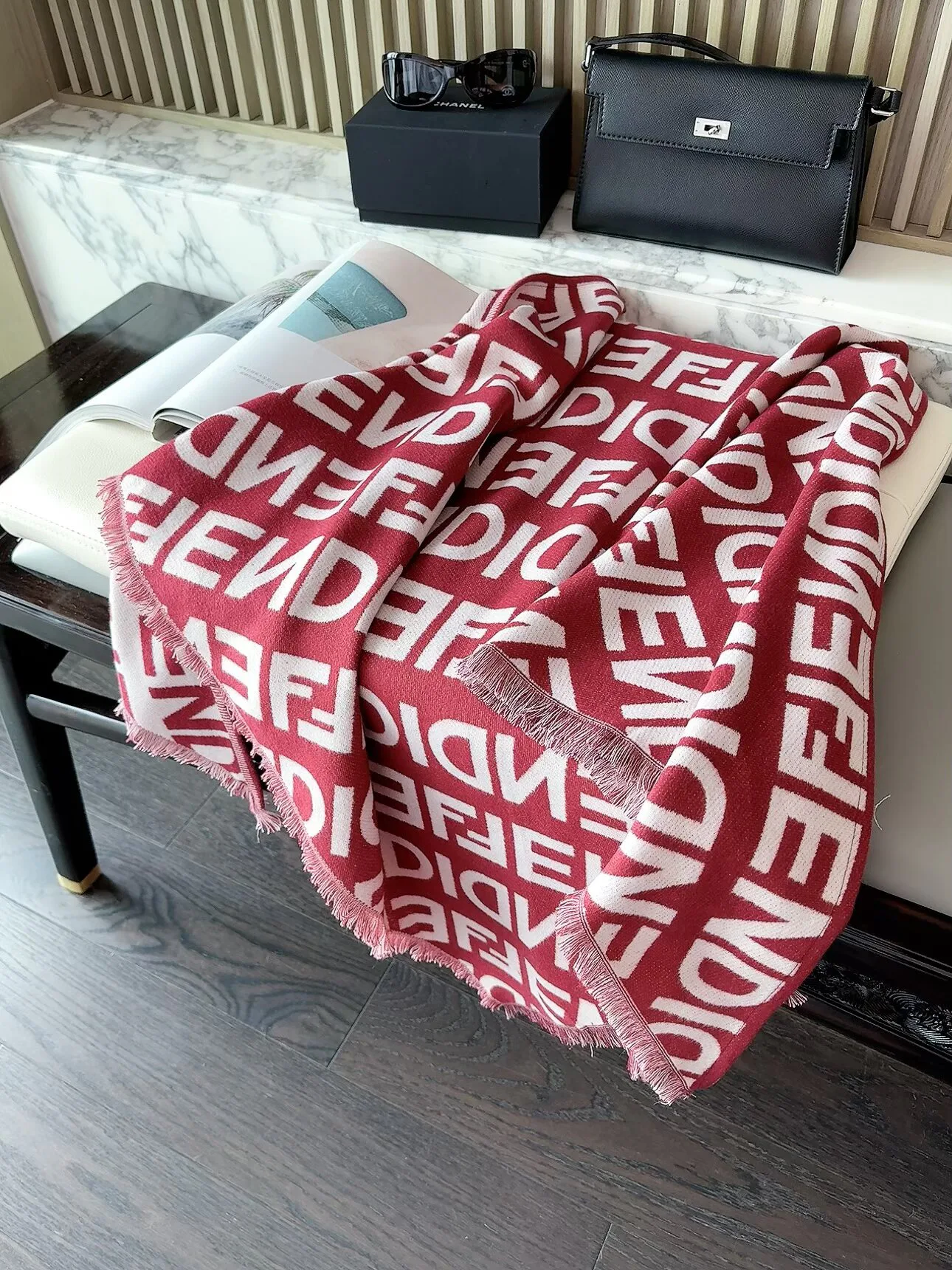 Шарфы Fendi 18002888