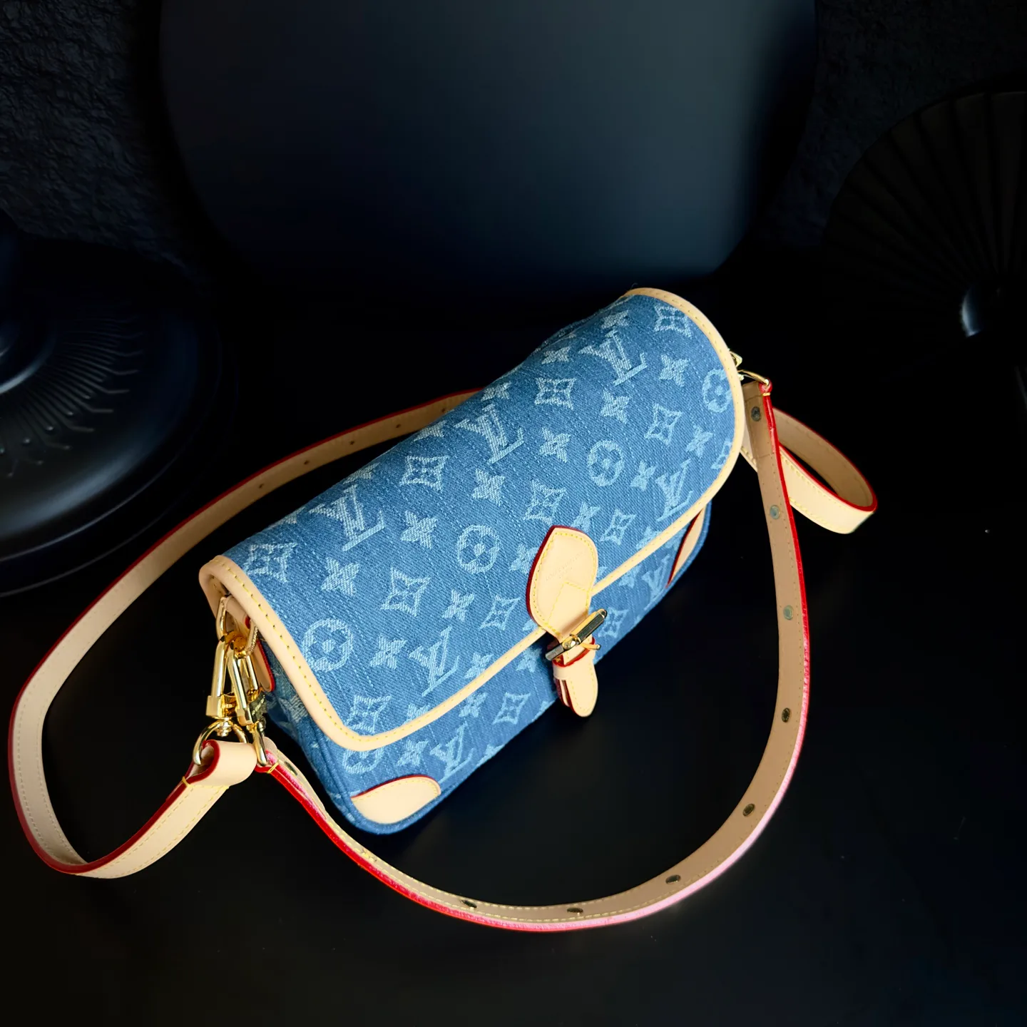 Классические Сумки Женские Louis Vuitton 13394411