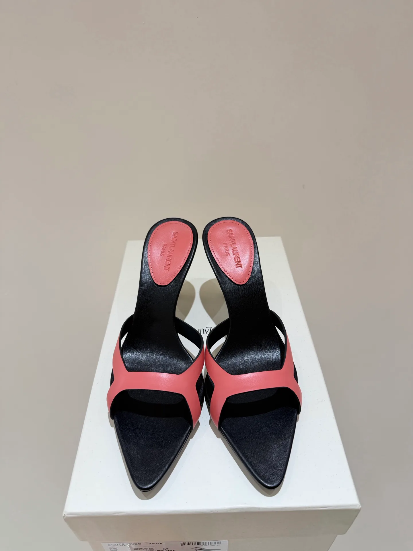 Босоножки Женские Saint Laurent 11550628
