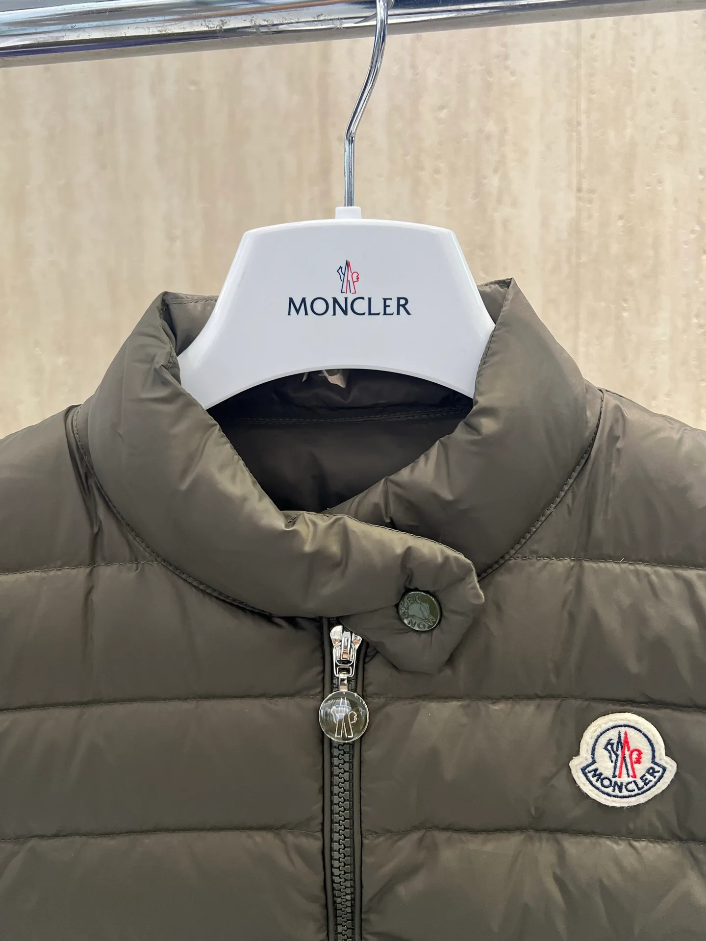 Жилеты Женские Moncler 18657987