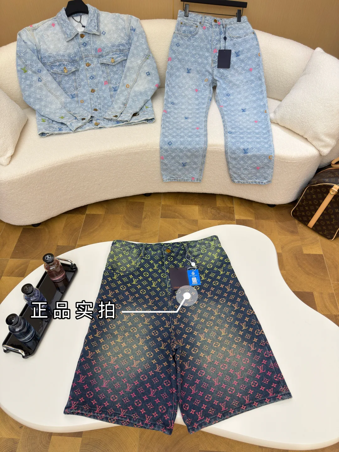 Шорты Мужские Louis Vuitton 8973431