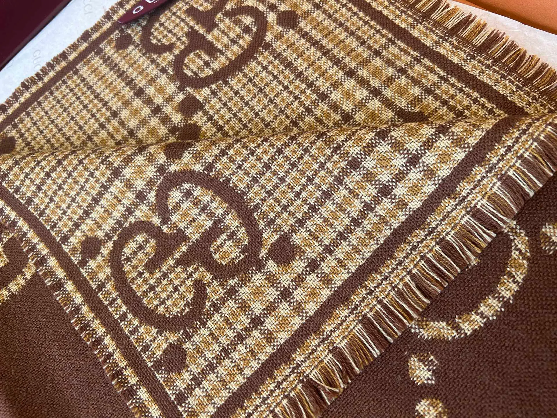 Шарфы Gucci 401875