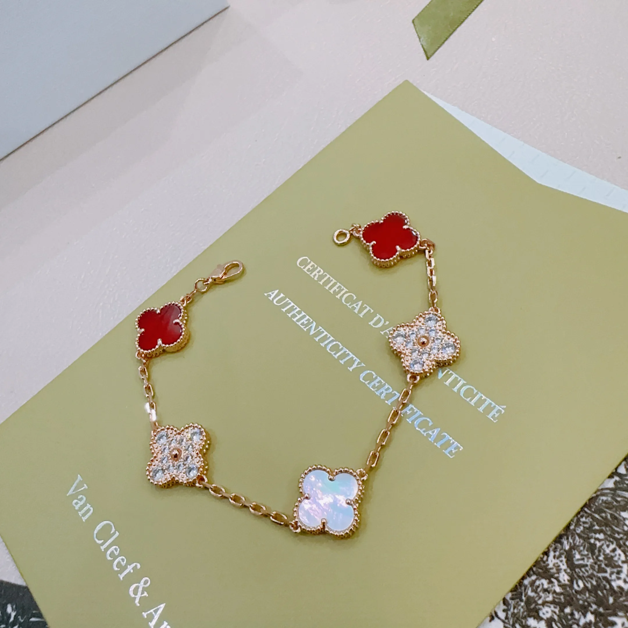 Бижутерия Van Cleef & Arpels 91321