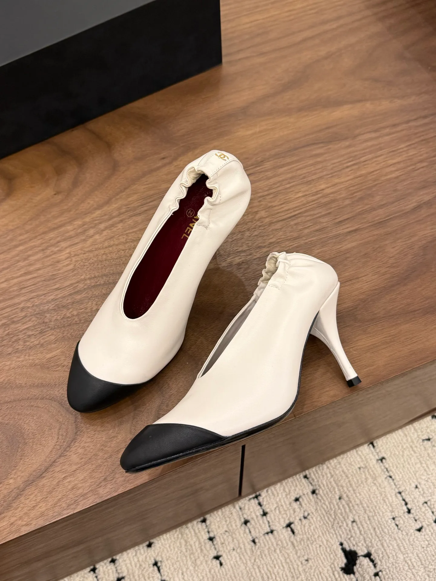 Туфли Женские Chanel 13444943