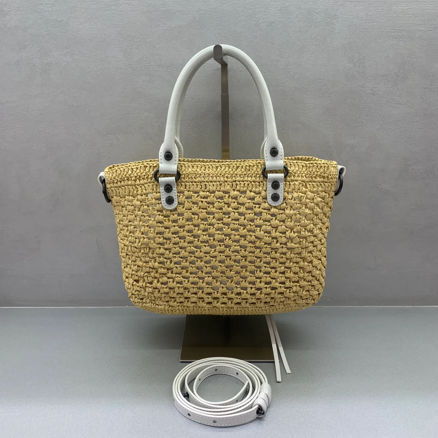 Классические Сумки Женские Balenciaga 17111056