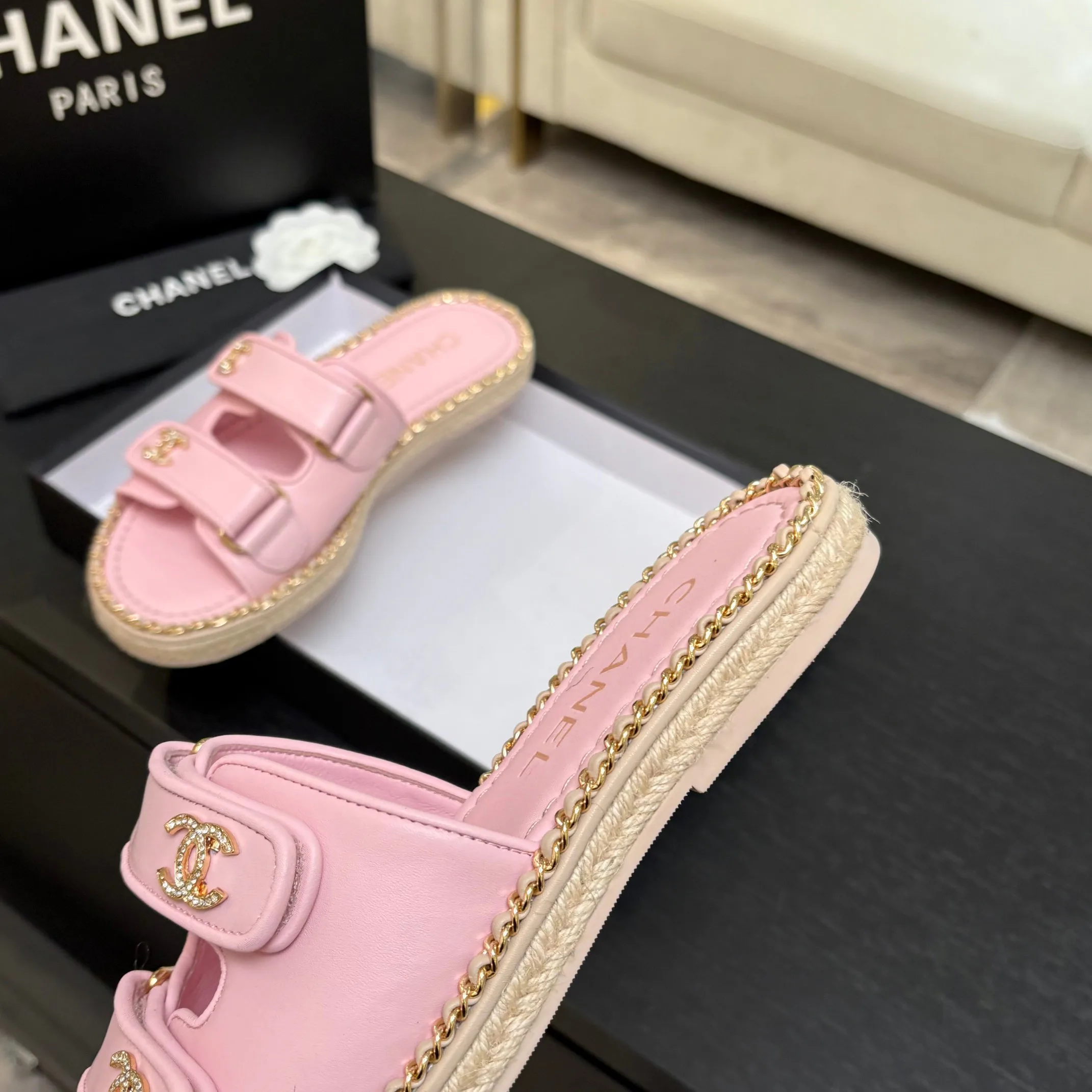 Шлепанцы Женские Chanel 2578923