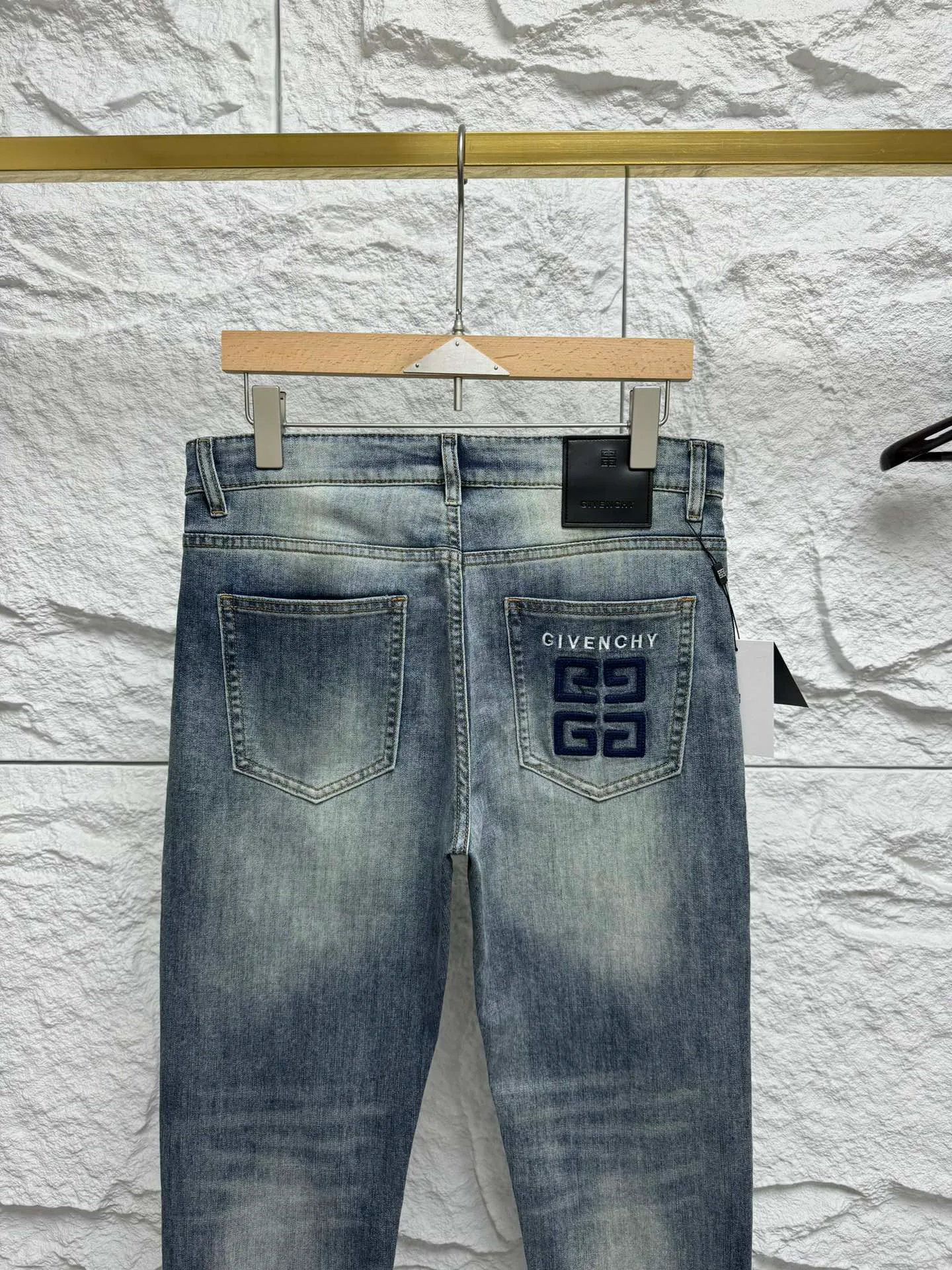 Джинсы Мужские Givenchy 18458228