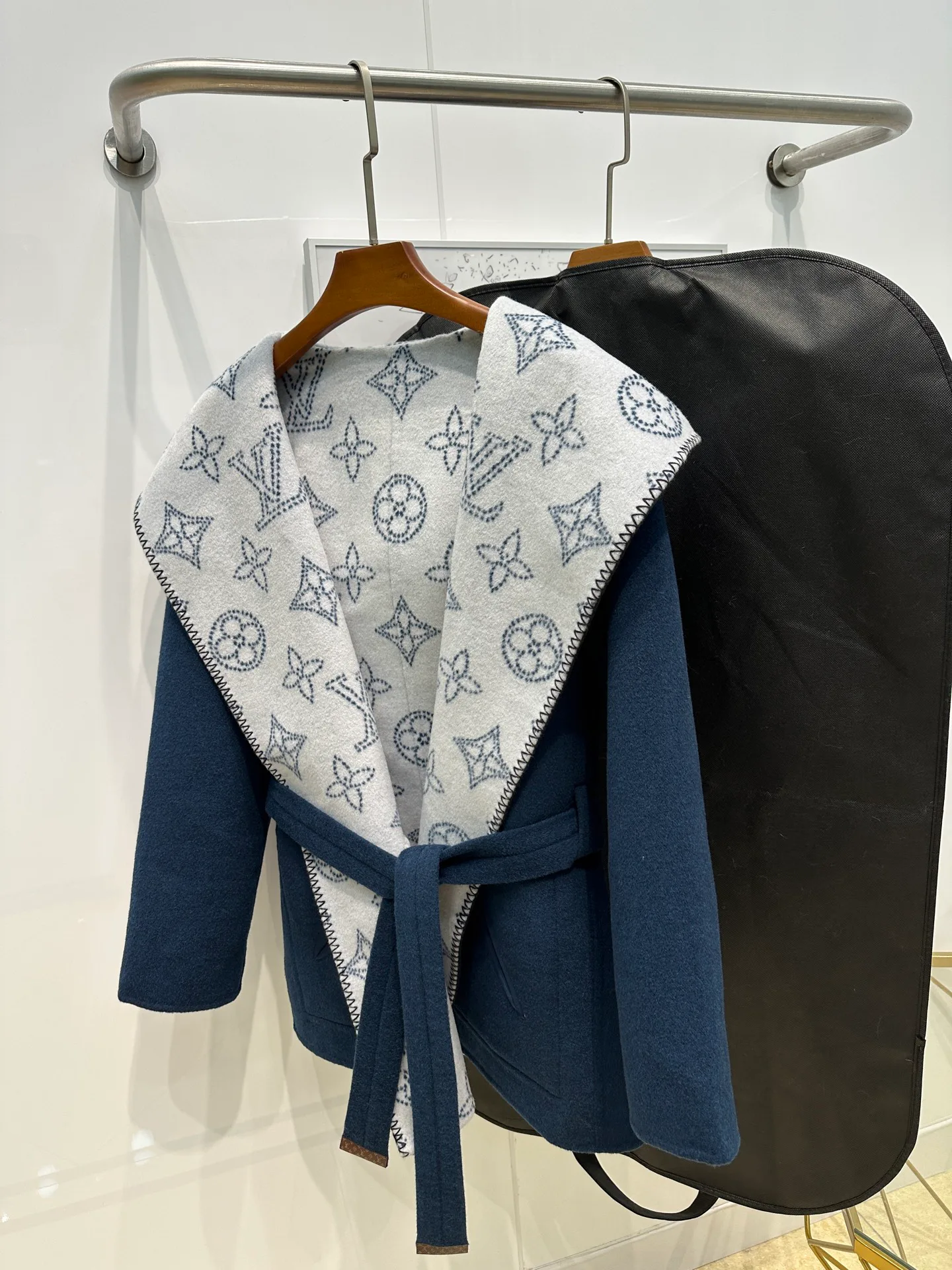 Пальто Женские Louis Vuitton 793738