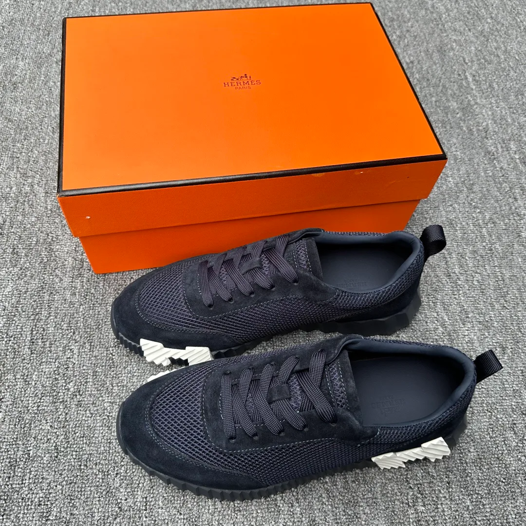 Кроссовки Женские Hermes 18076163