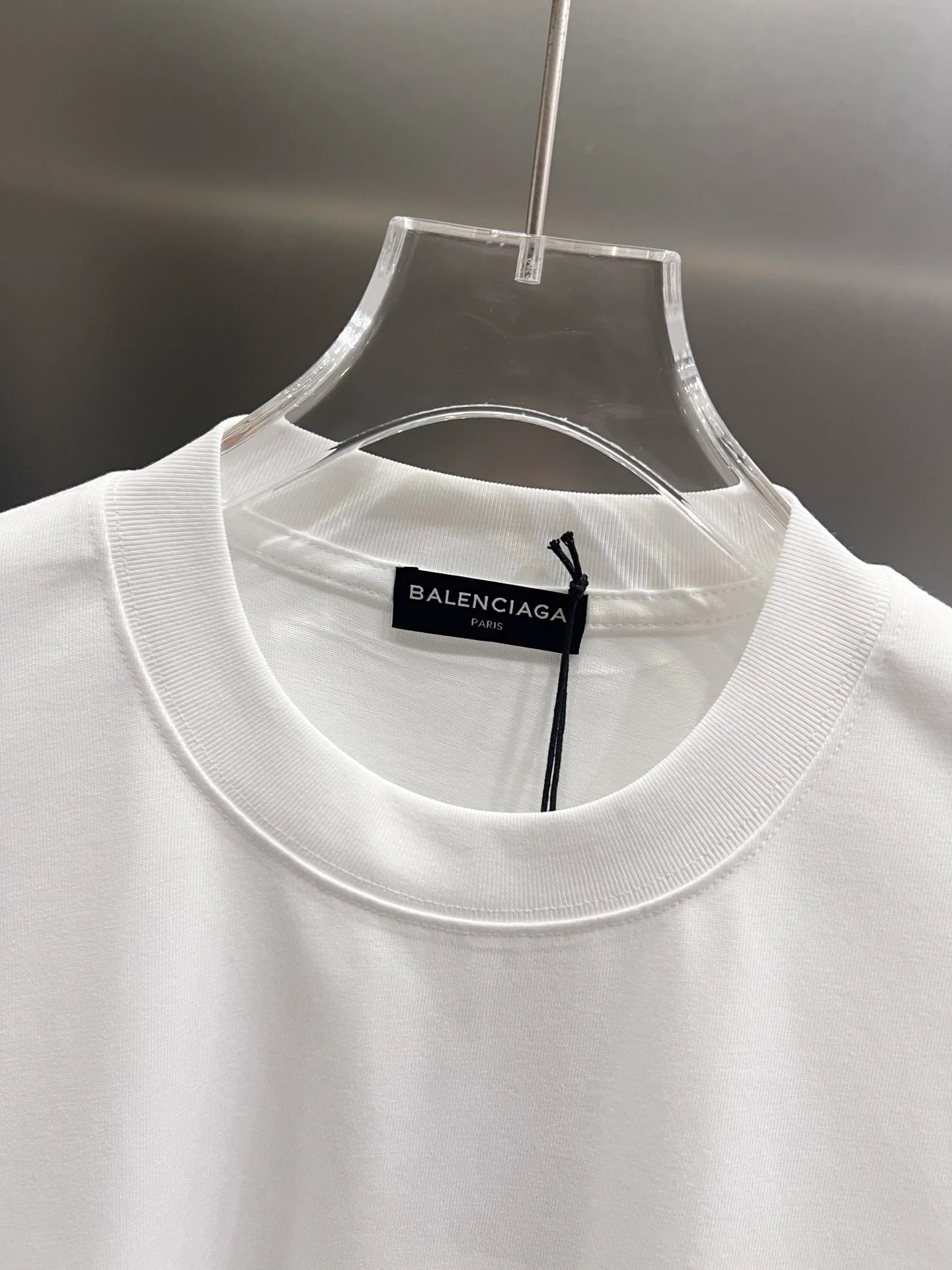 Футболки Женские Balenciaga 12698161