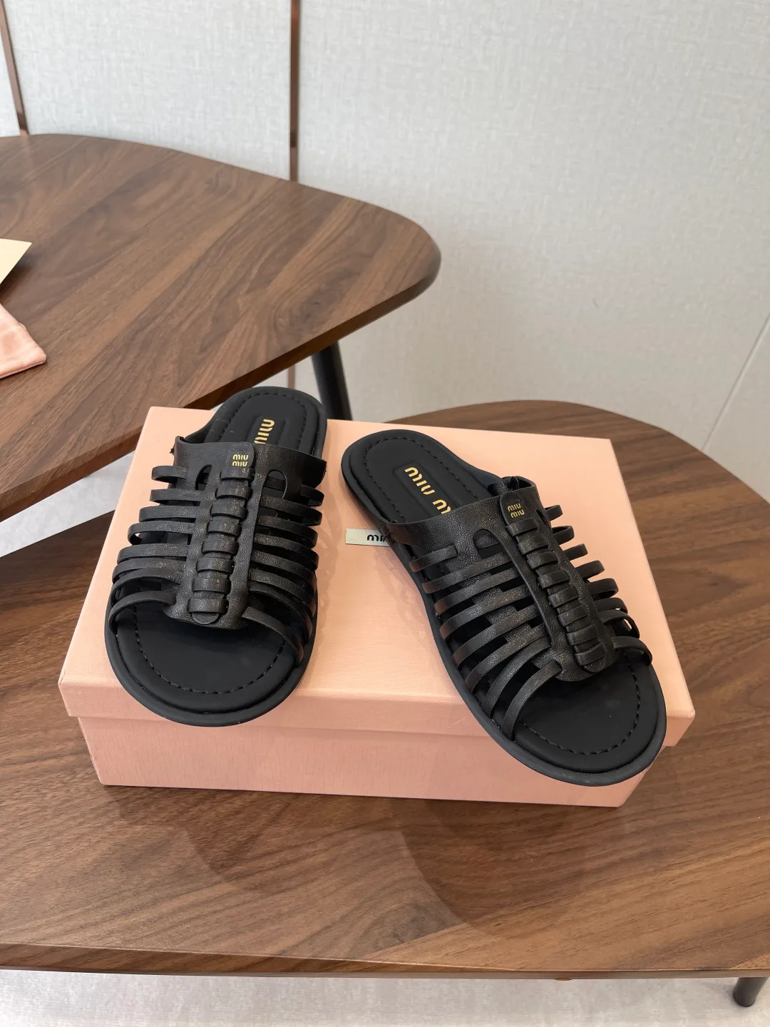Шлепанцы Женские Miu Miu 12240267