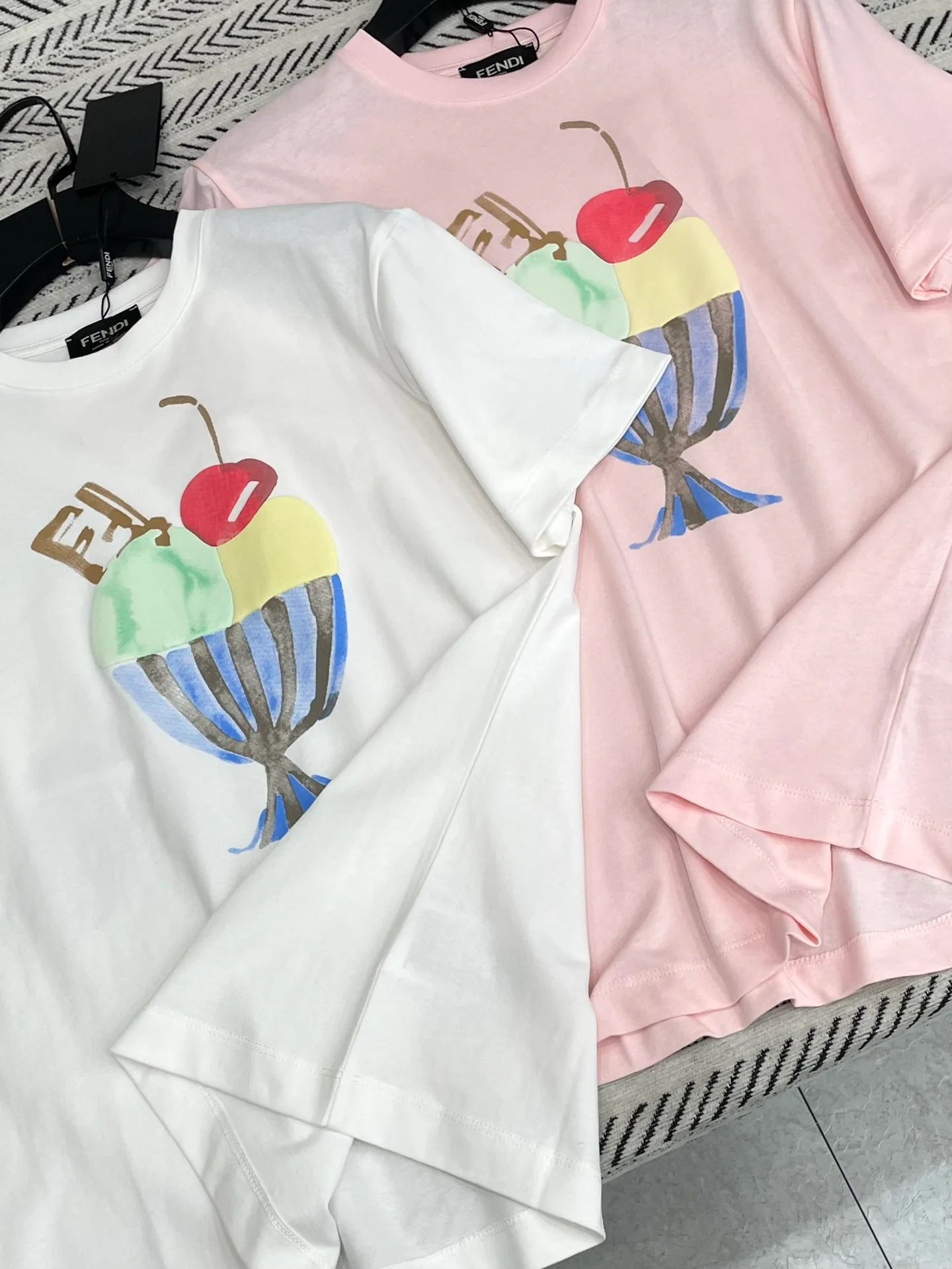 Футболки Женские Fendi 12351324