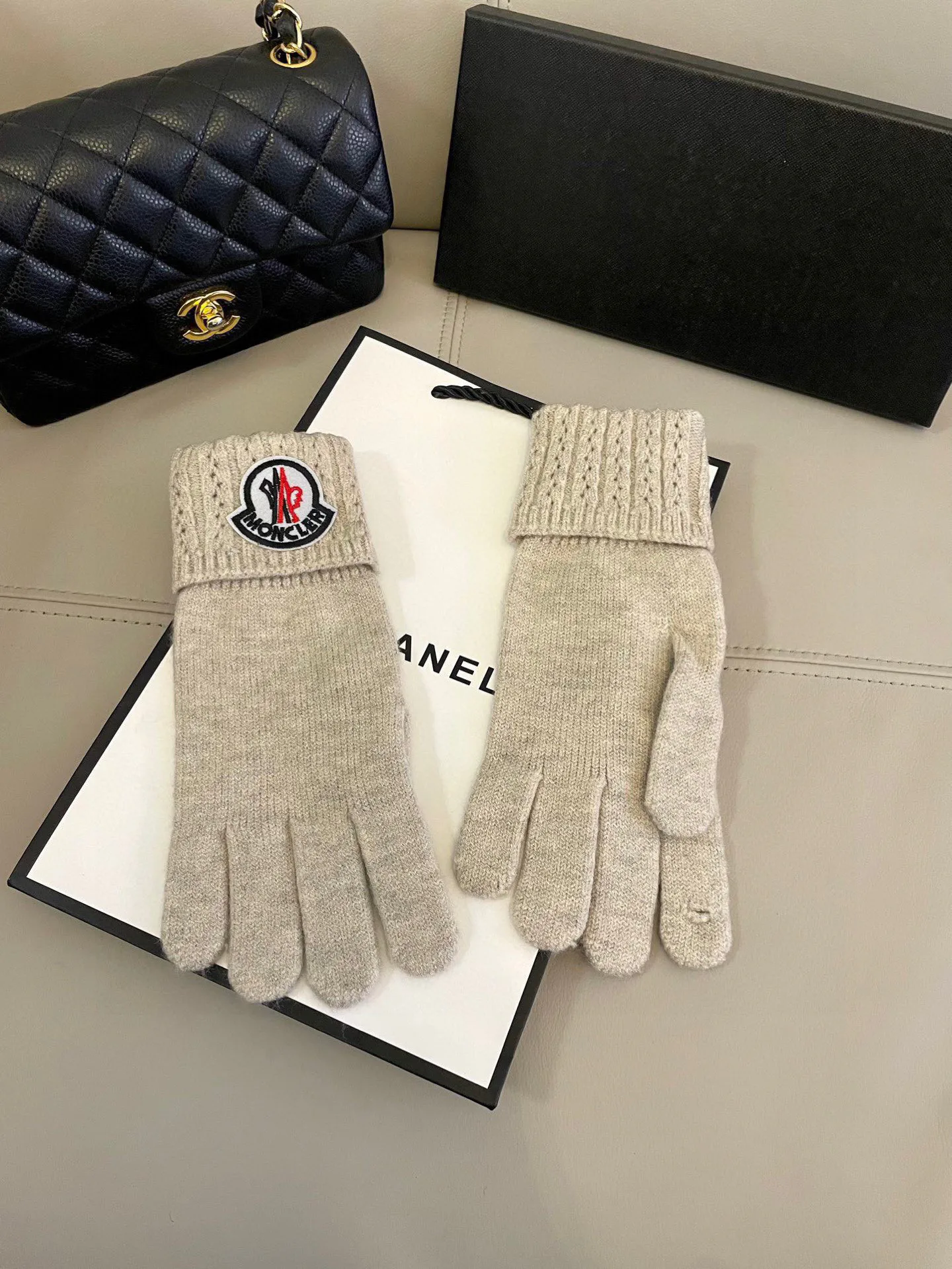 Перчатки Moncler 262327