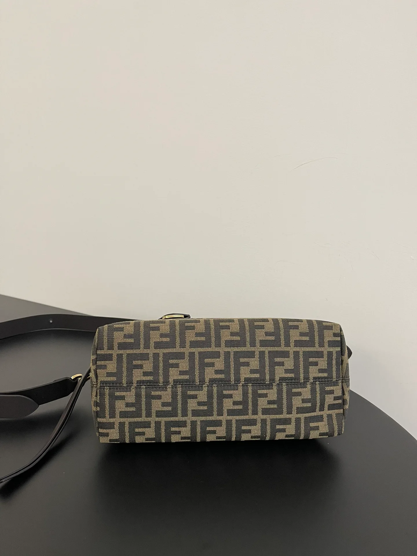 Классические Сумки Женские Fendi 10644799
