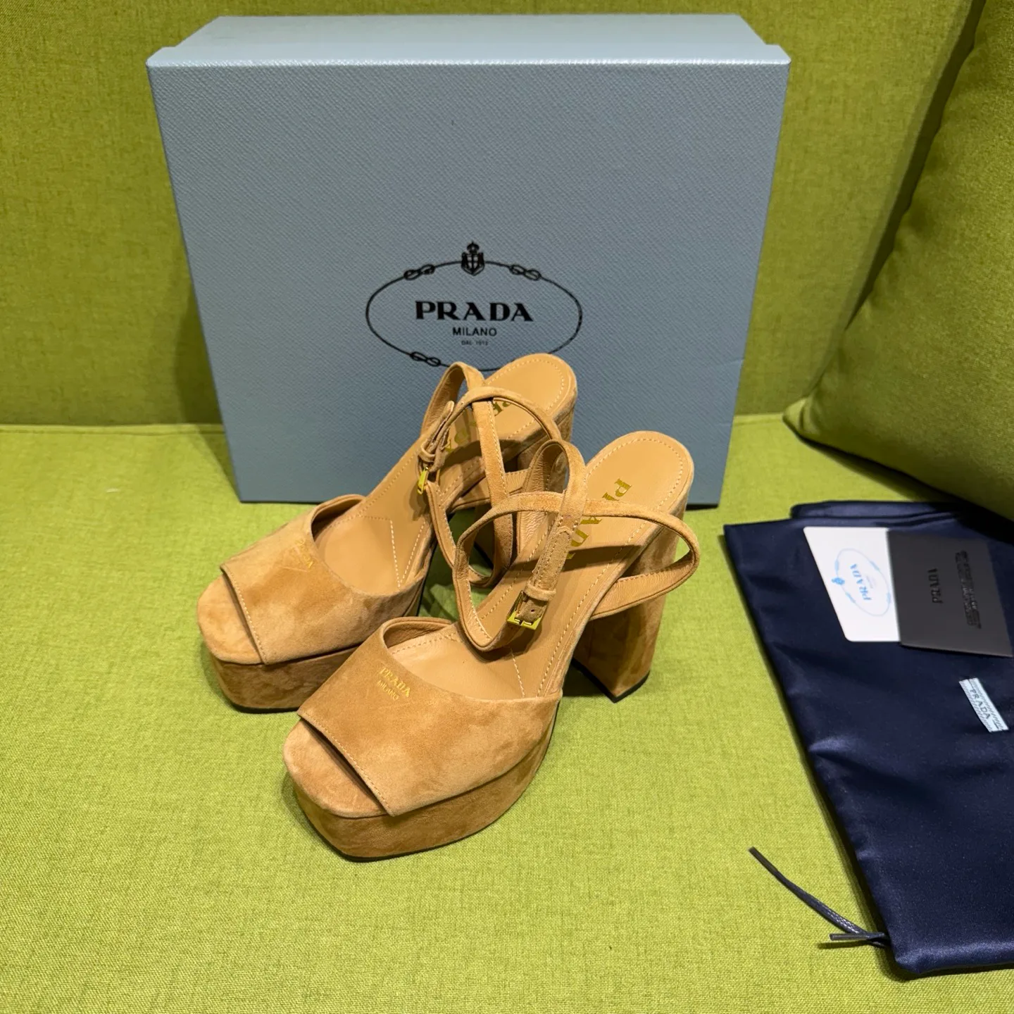 Босоножки Женские Prada 10481125