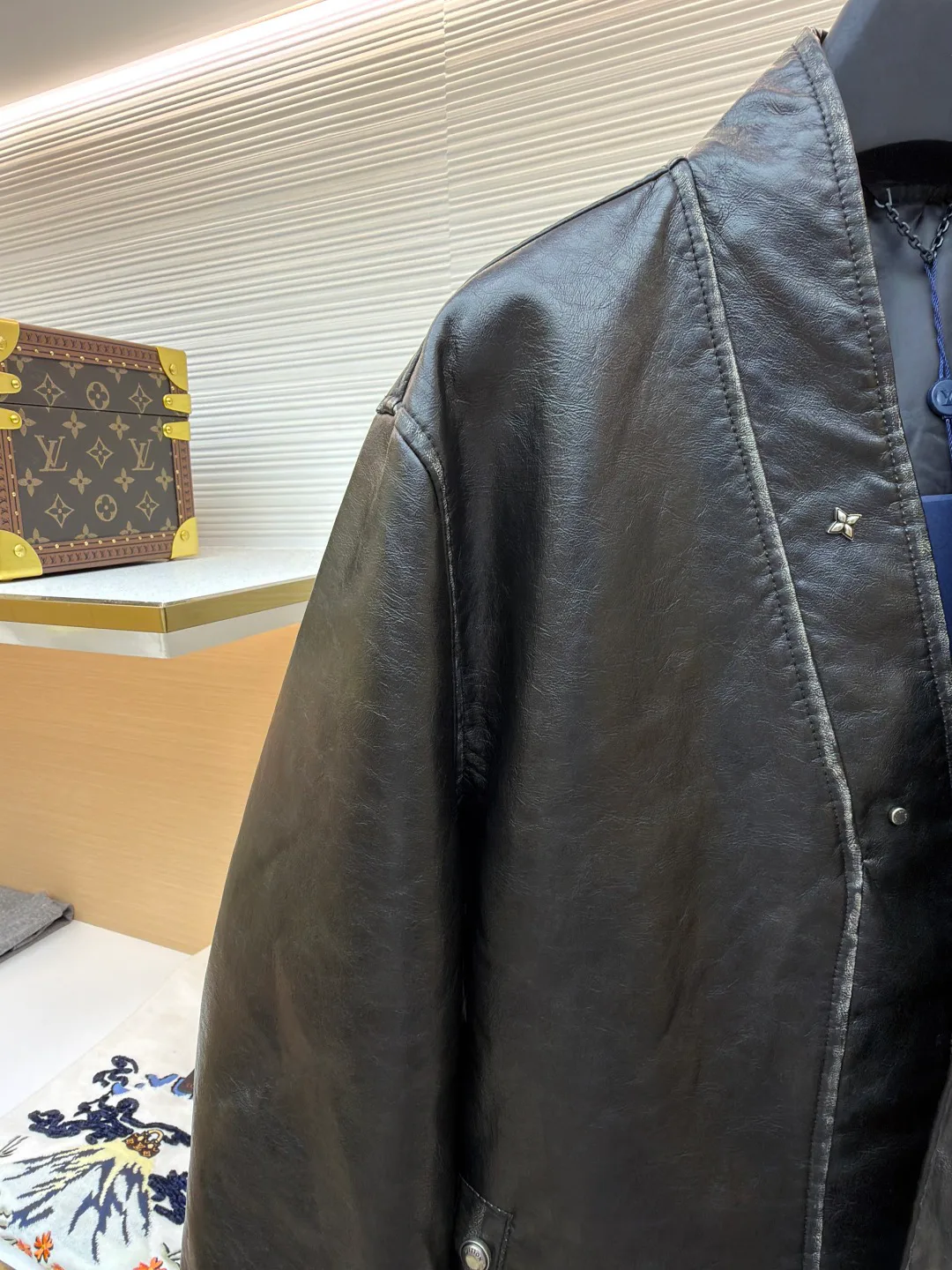 Кожаные Куртки И Дублёнки Мужские Louis Vuitton 1798471