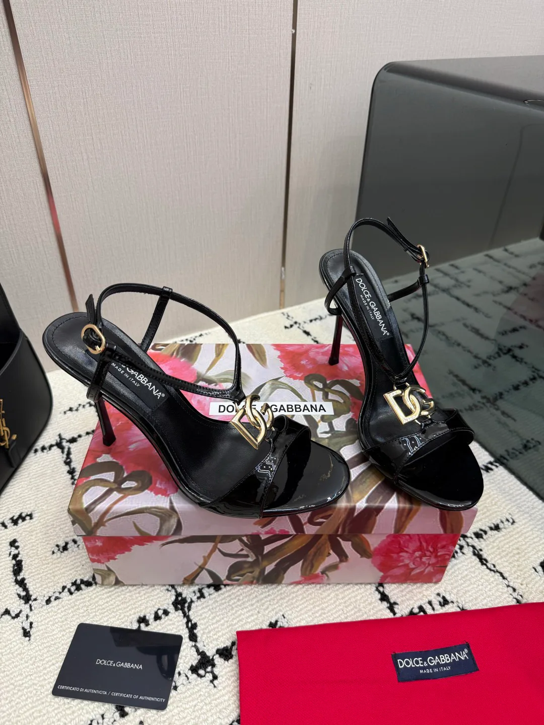 Босоножки Женские Dolce & Gabbana 18335953