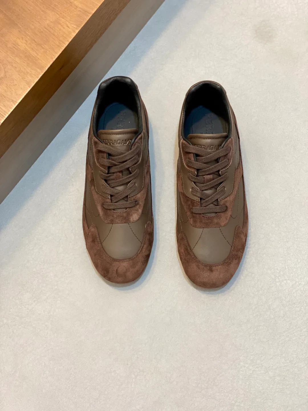 Кроссовки Мужские Salvatore Ferragamo 19458695