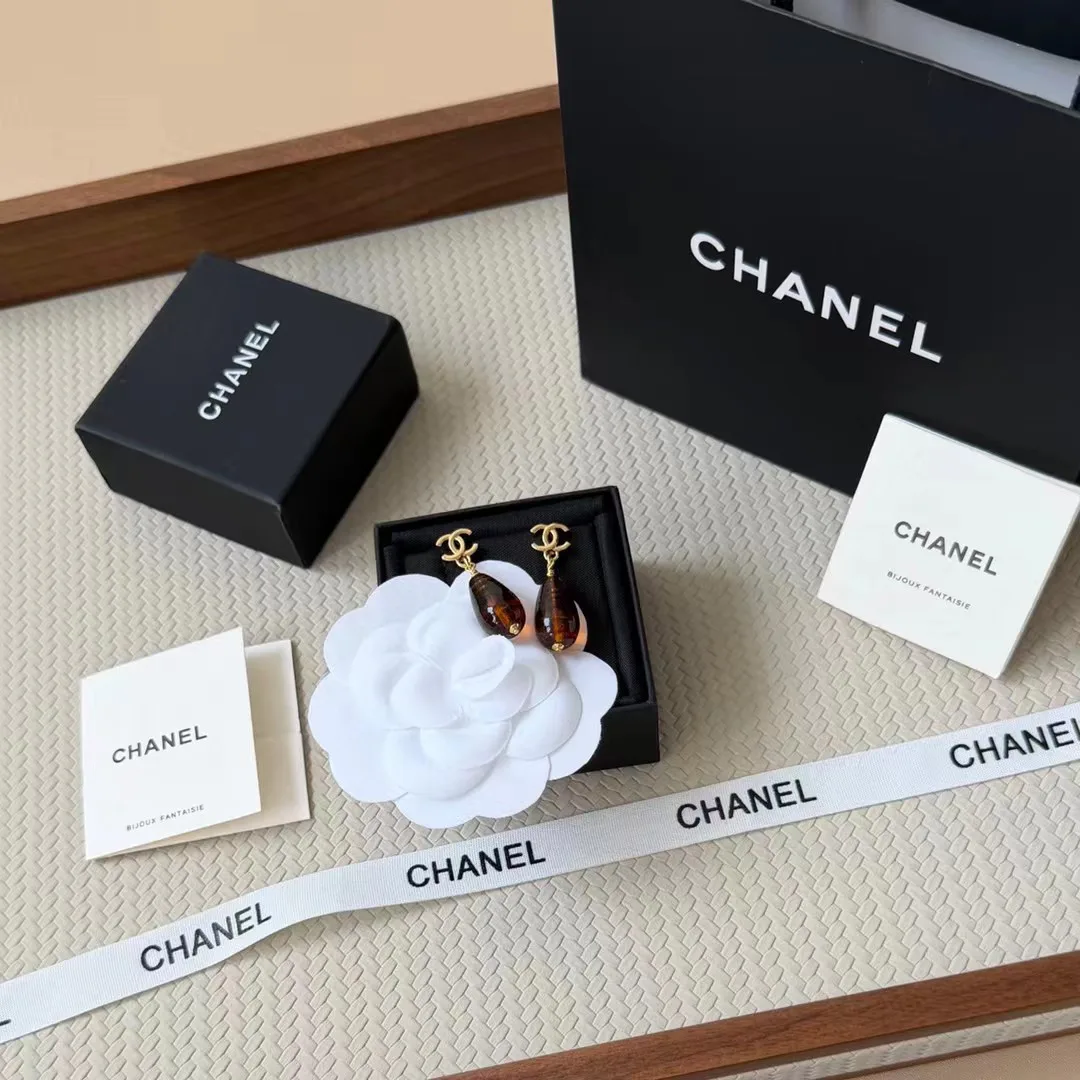 Бижутерия Chanel 18123185