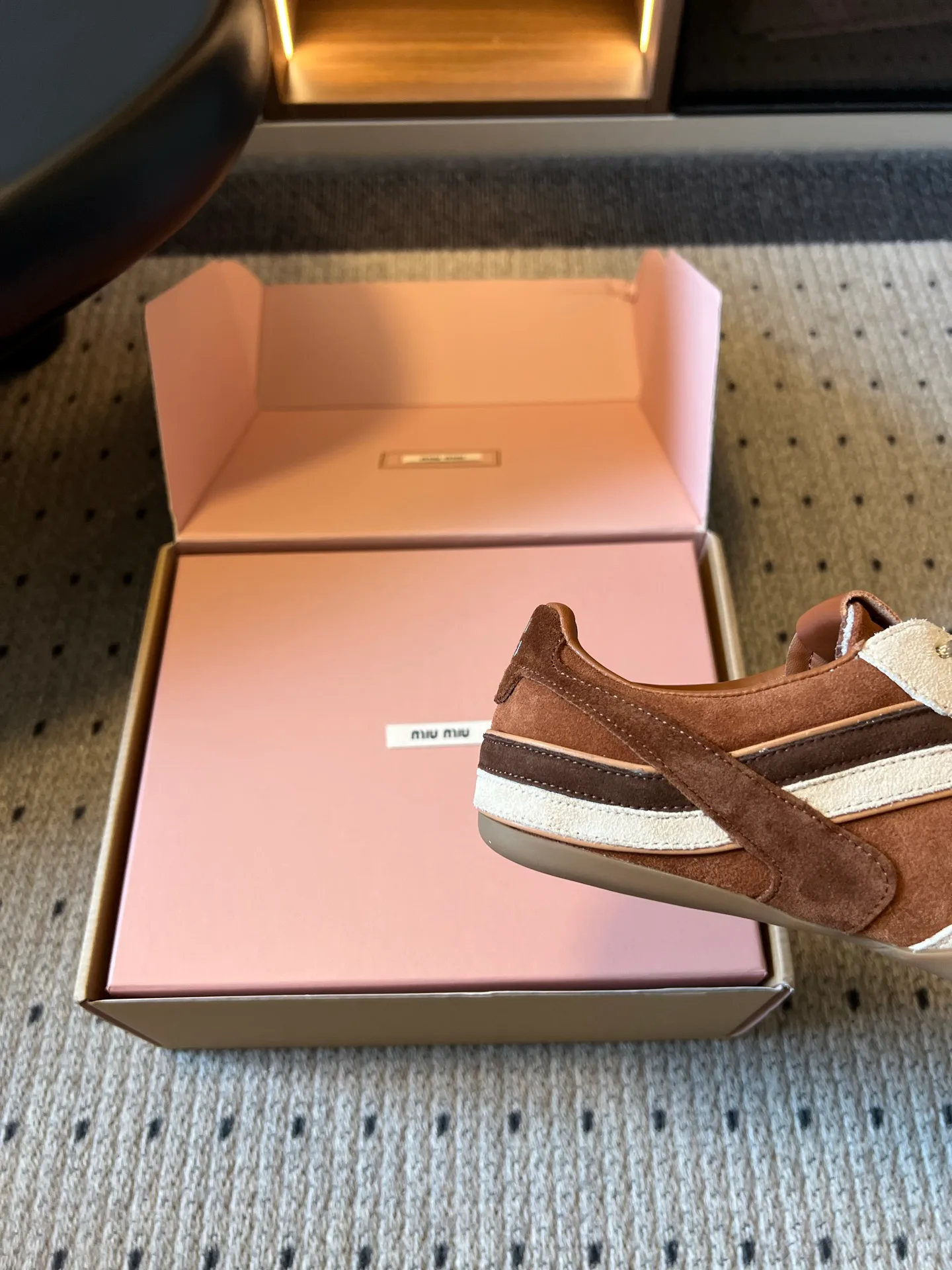 Кроссовки Женские Miu Miu 18462164
