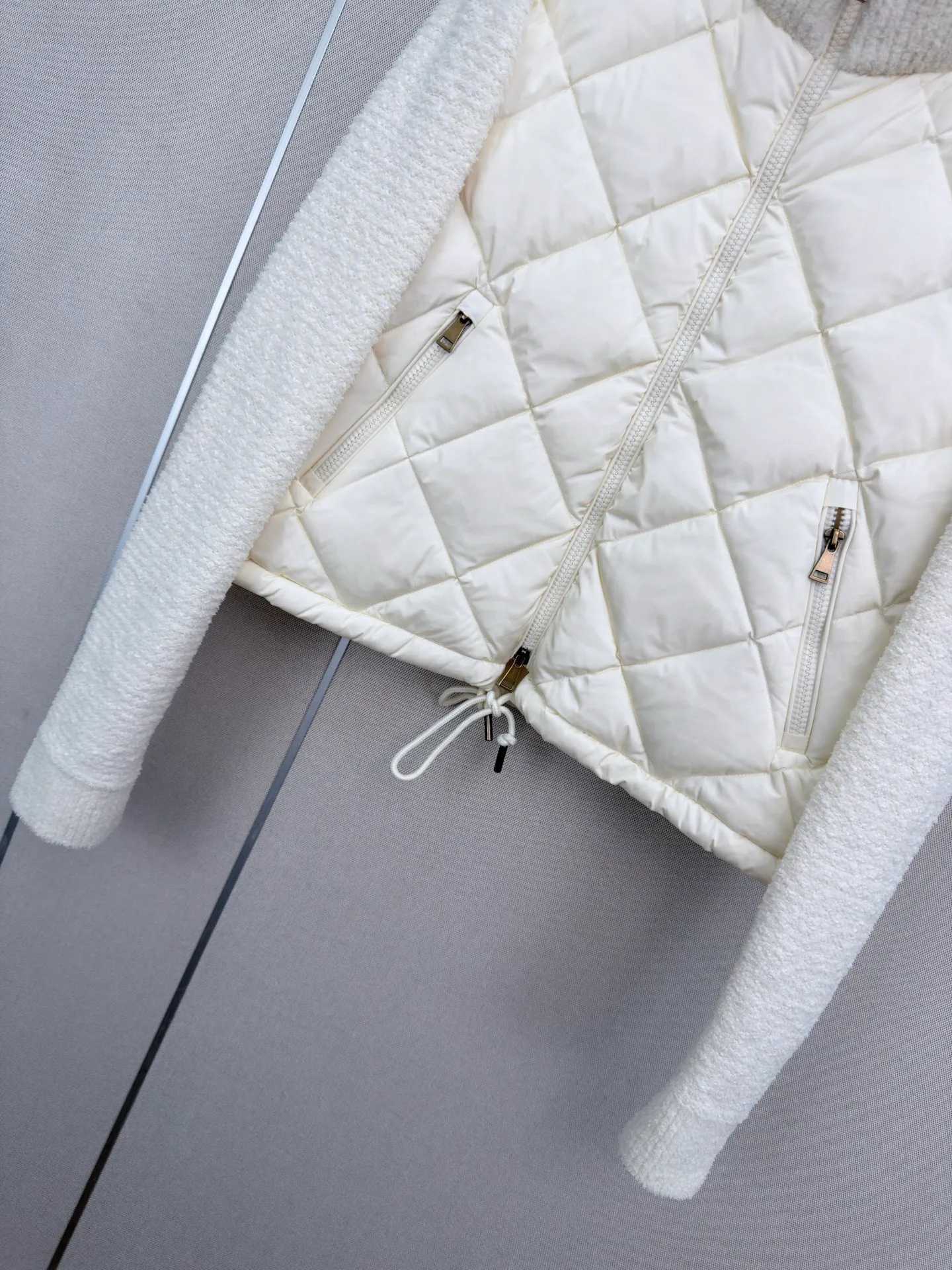 Куртки И Пуховики Женские Moncler 18023496