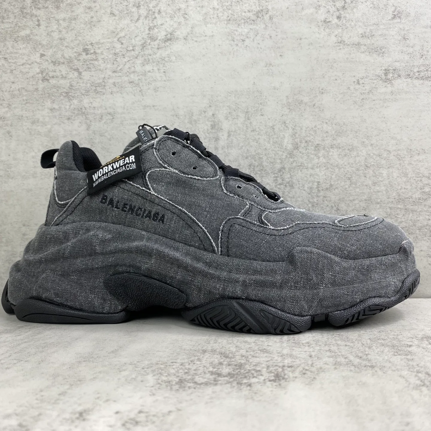Кроссовки Женские Balenciaga 18686624