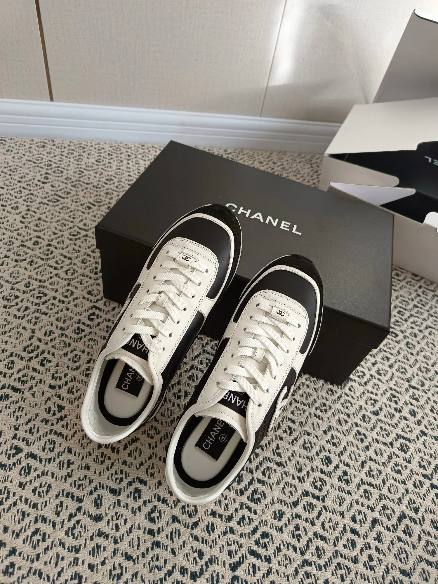 Кроссовки Женские Chanel 18274005