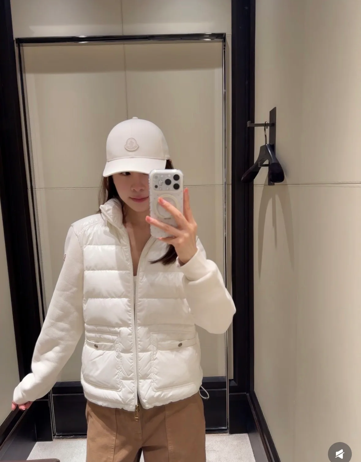 Куртки И Пуховики Женские Moncler 18044812