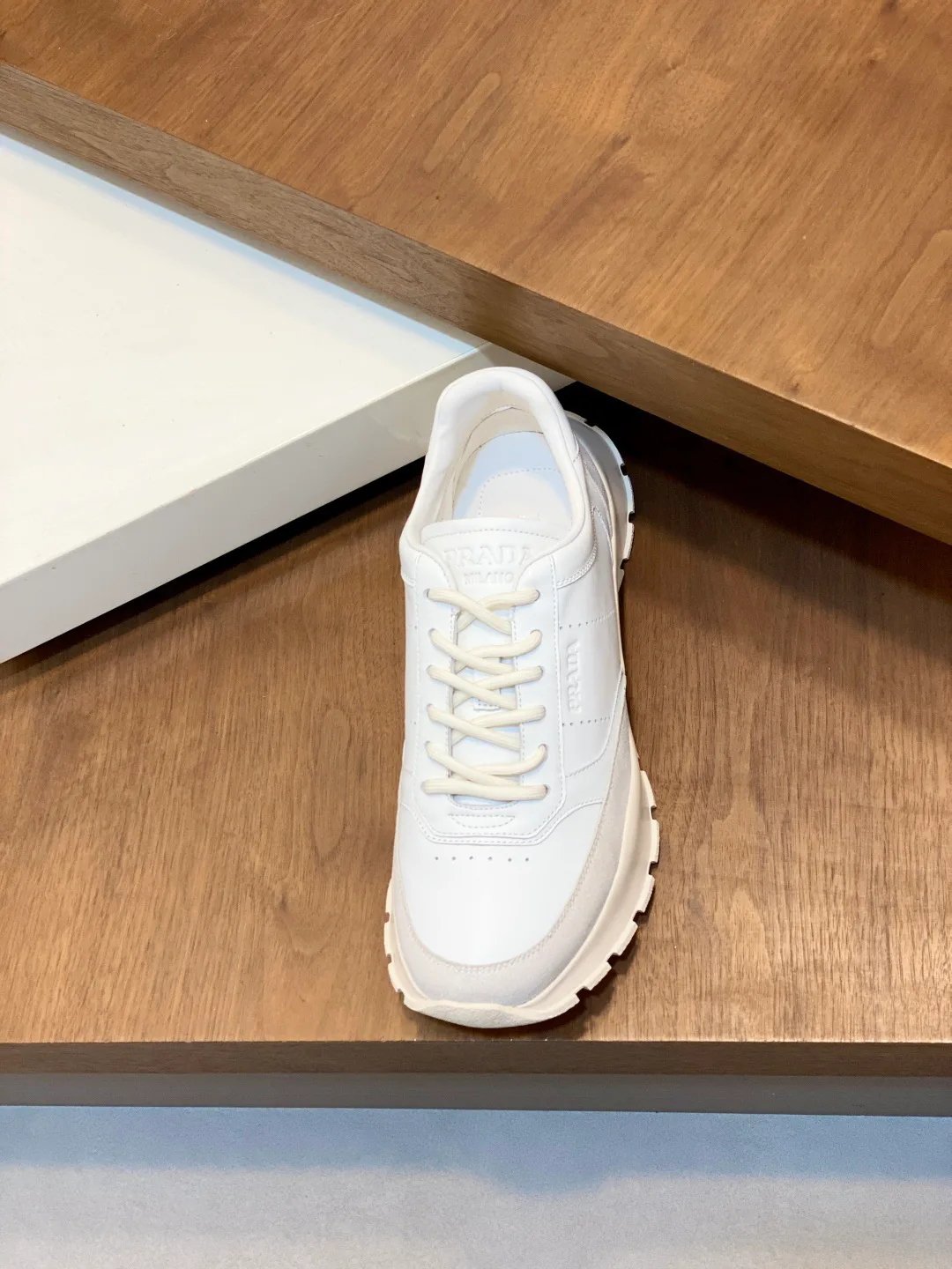 Кроссовки Мужские Prada 18274615