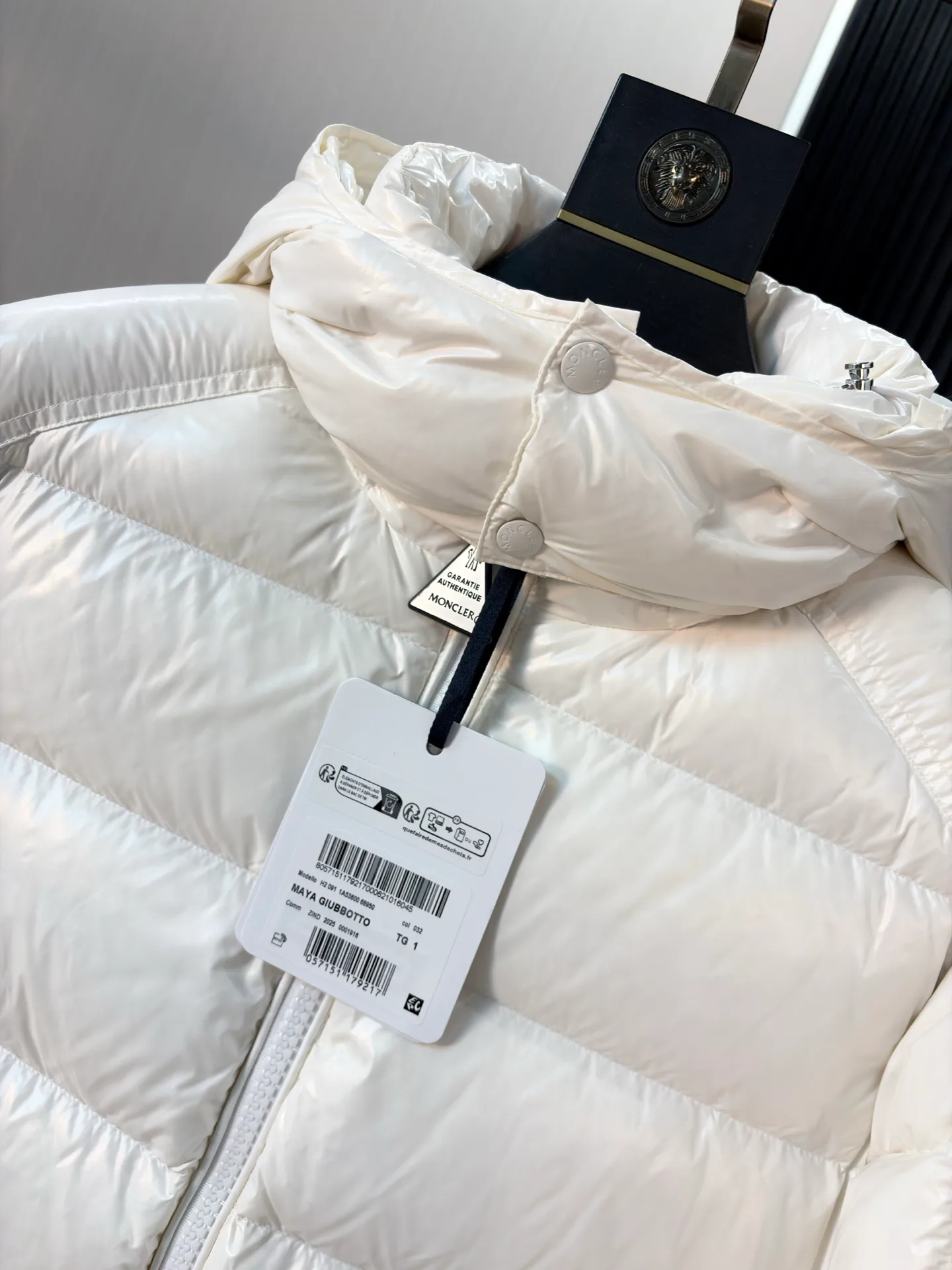 Куртки И Пуховики Женские Moncler 18228820